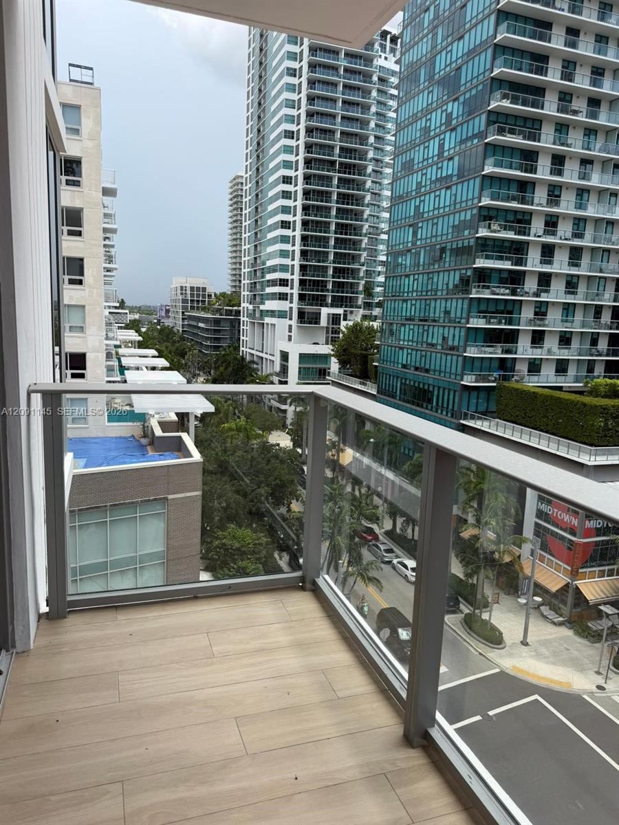 90 NE 32nd Street
