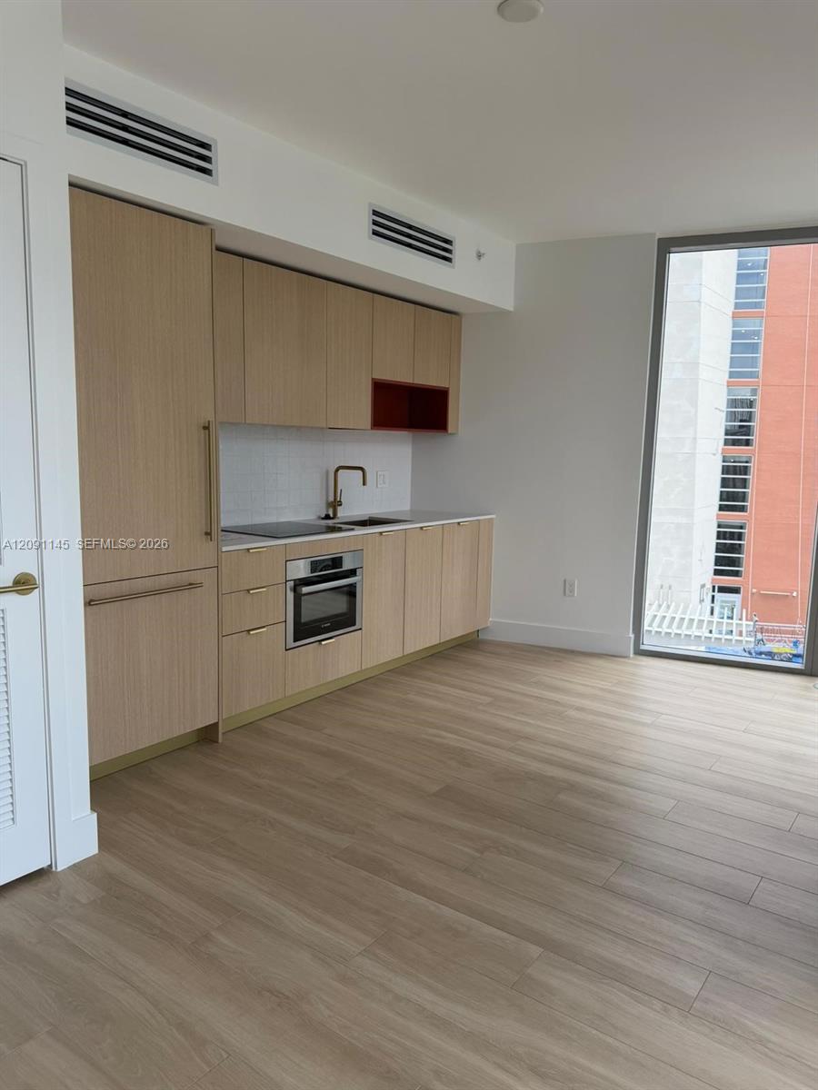 90 NE 32nd Street