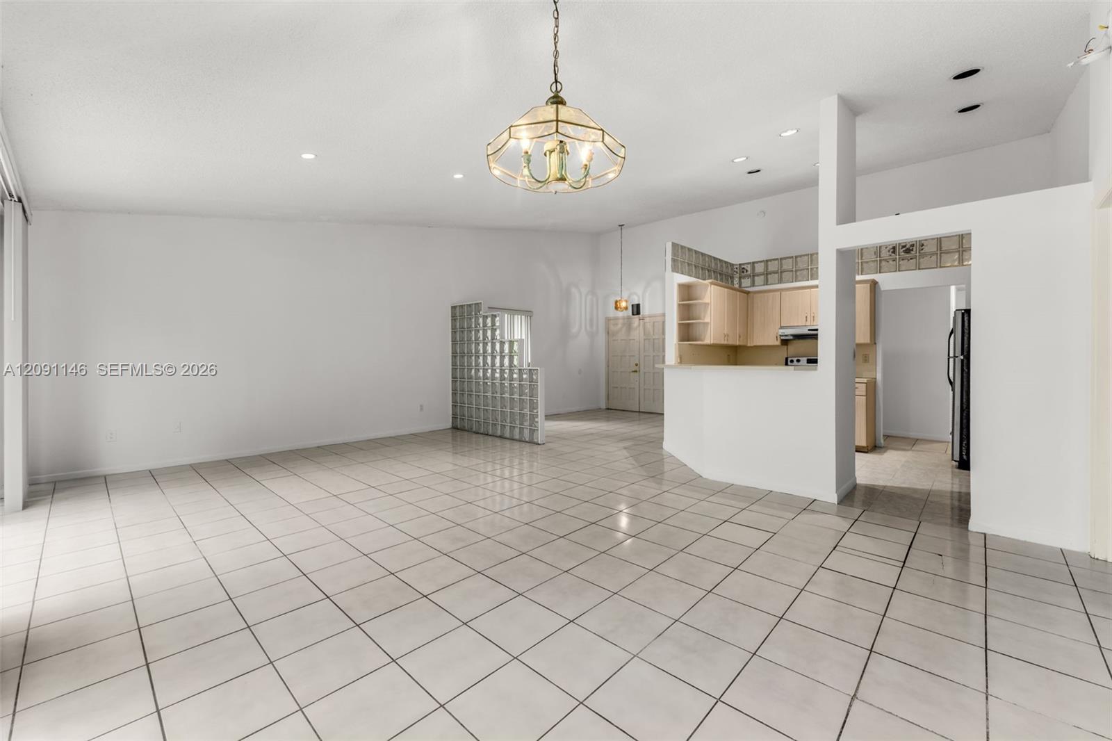 3807 Alcantara Avenue