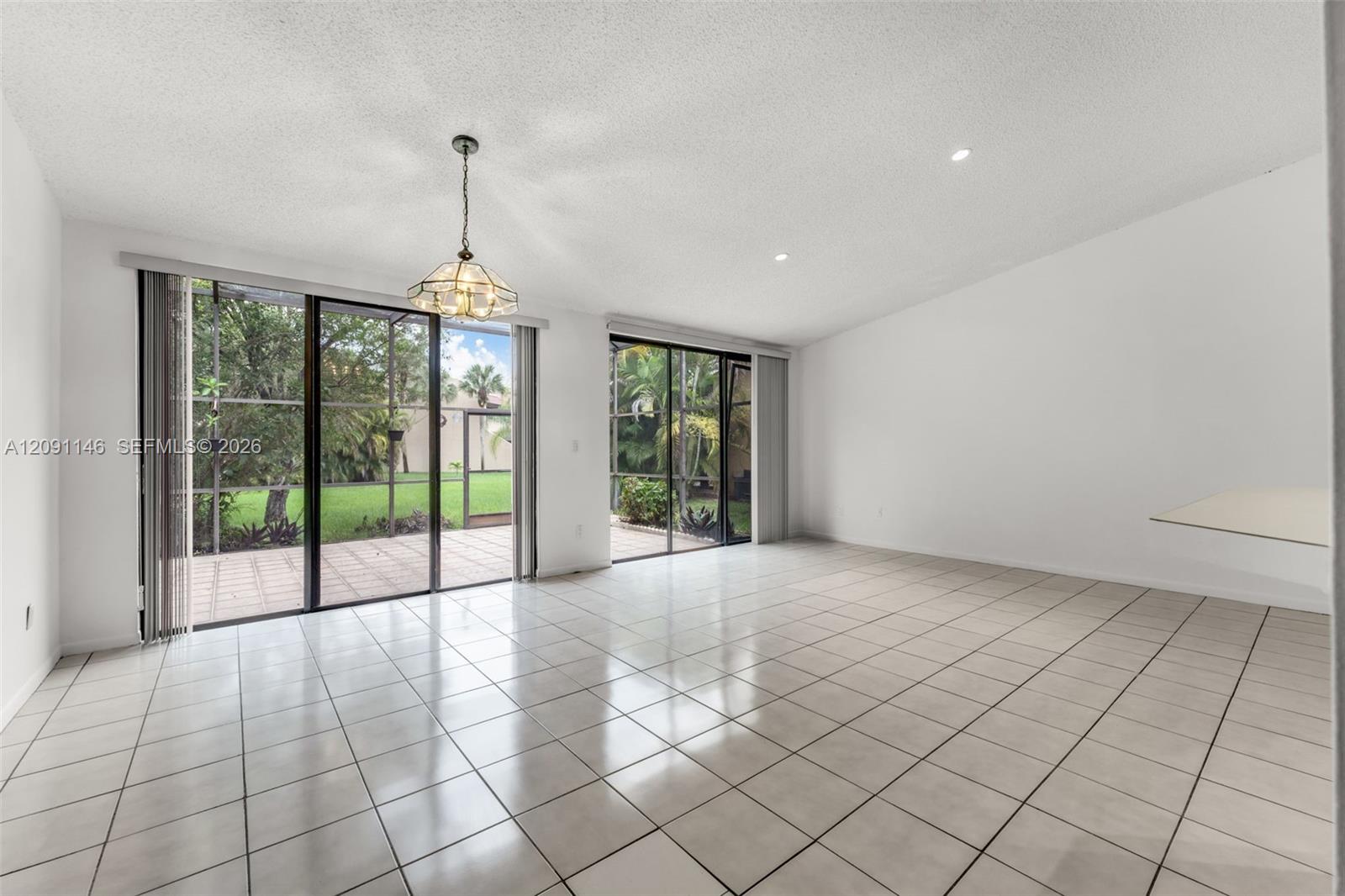 3807 Alcantara Avenue