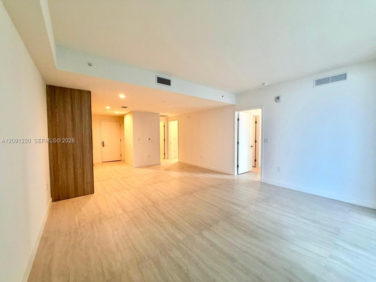 77 SE 5th Street