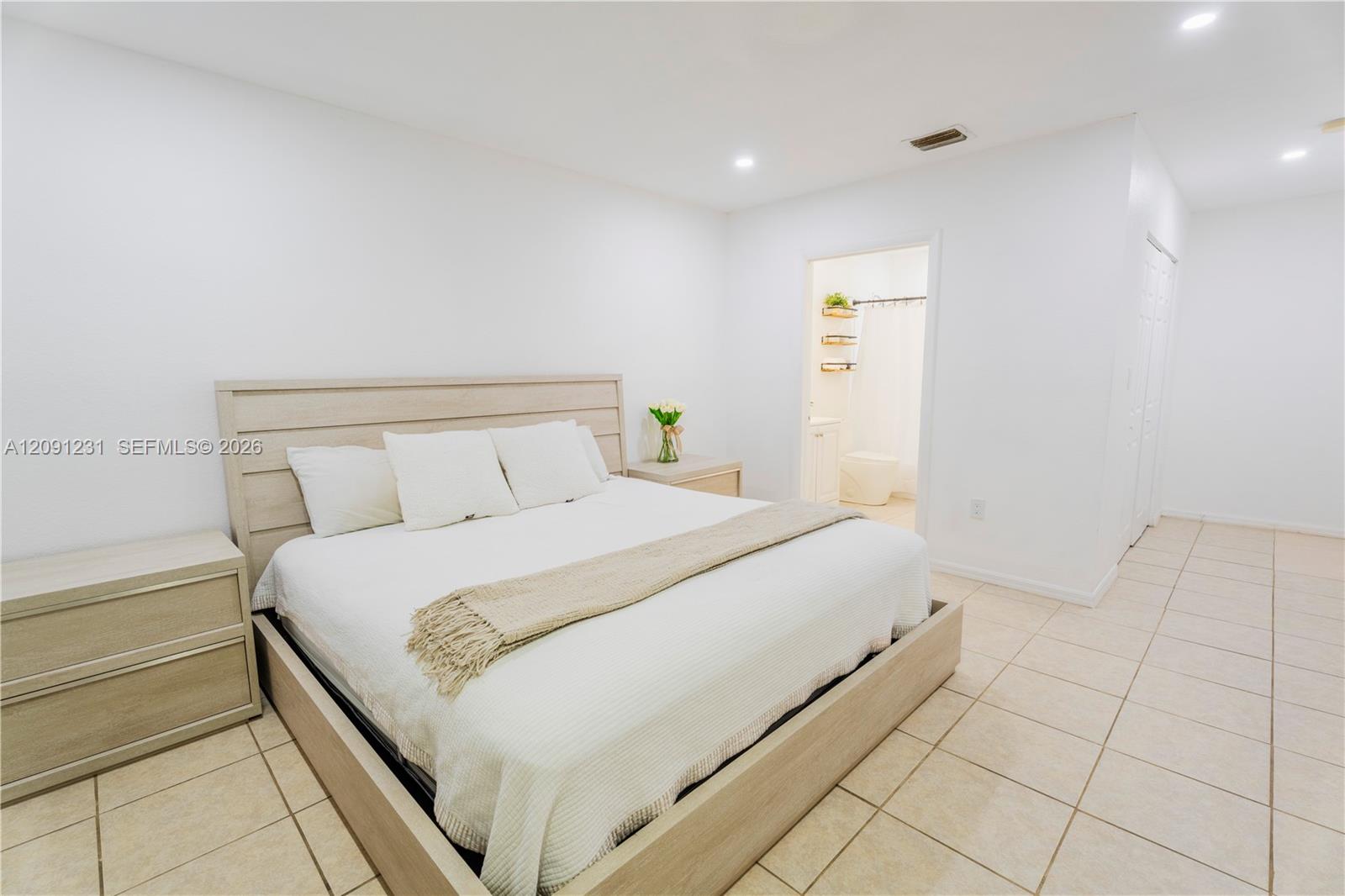 153 NW 6th Street