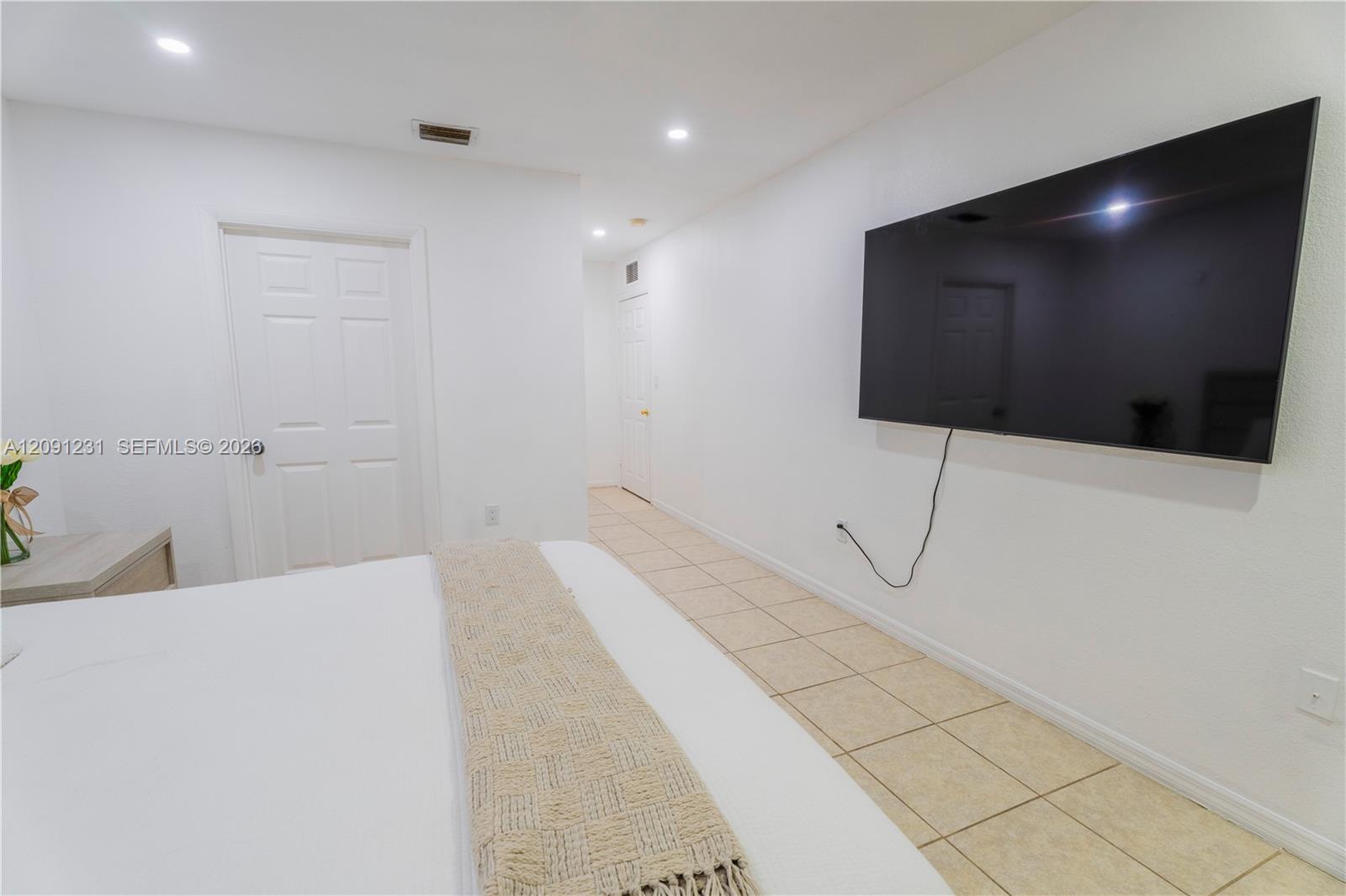 153 NW 6th Street