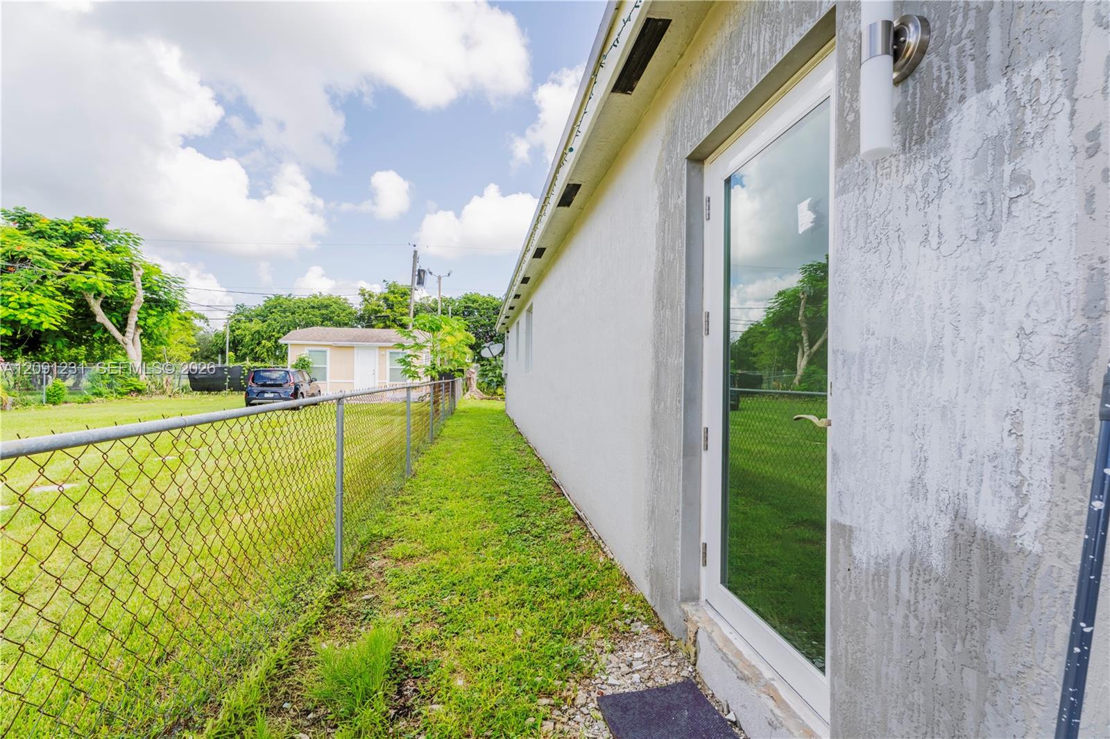 153 NW 6th Street