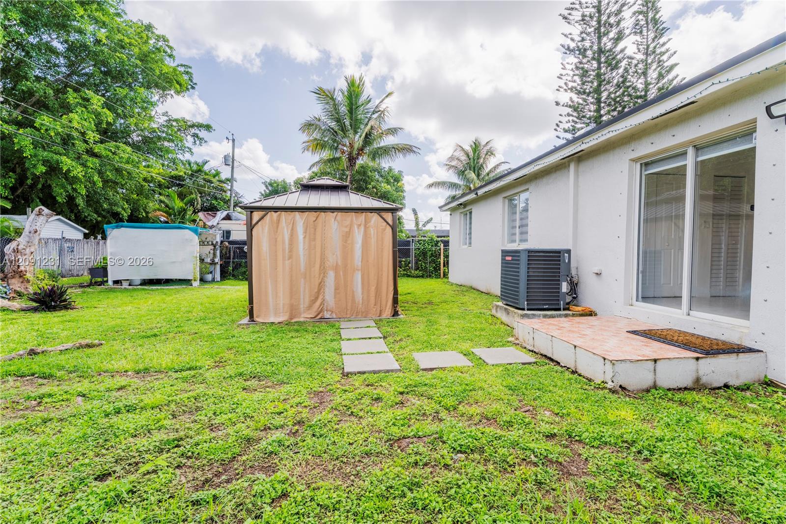 153 NW 6th Street
