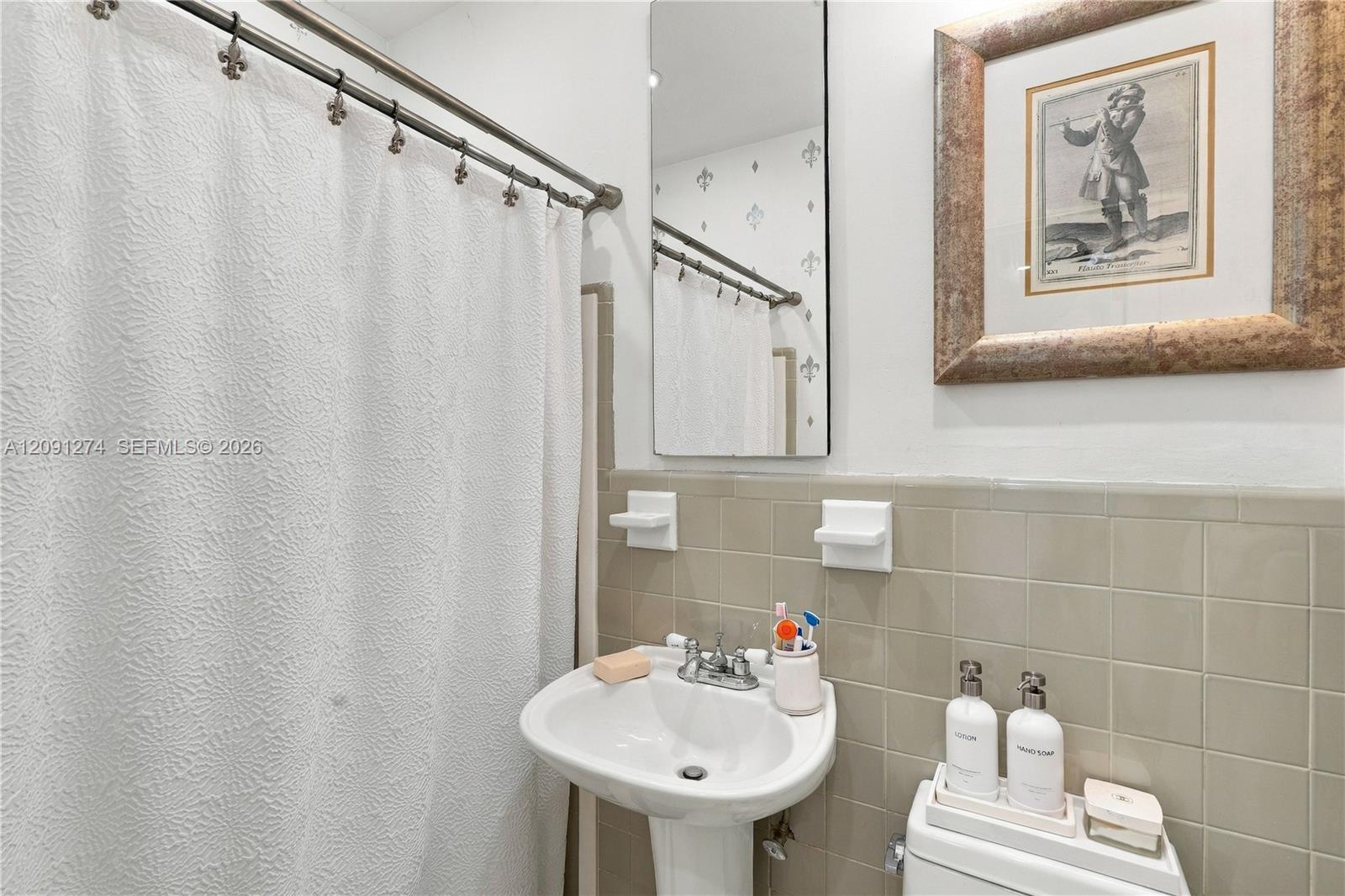890 NE 168th Street