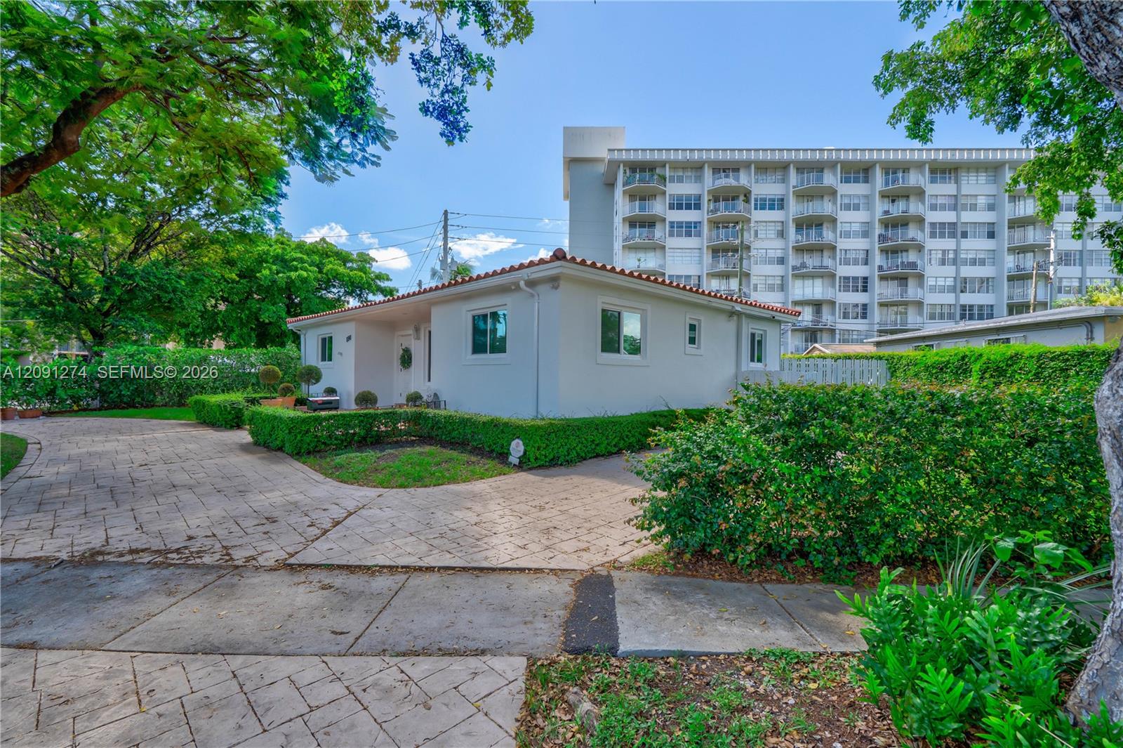 890 NE 168th Street