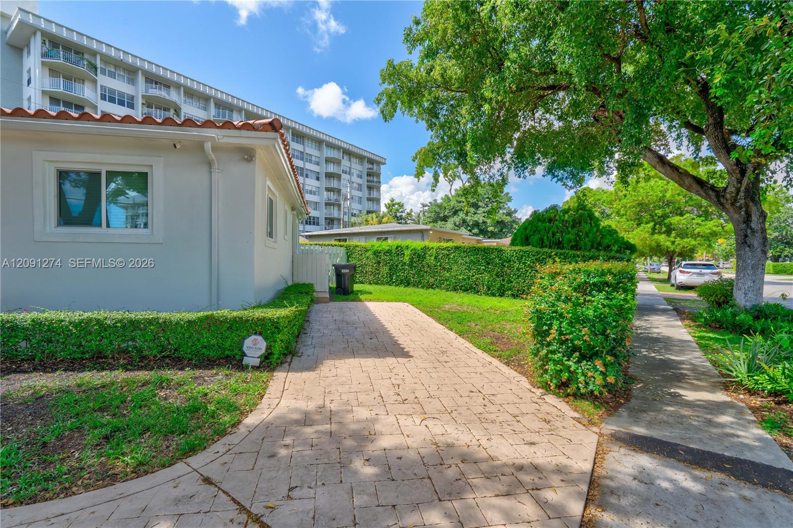 890 NE 168th Street