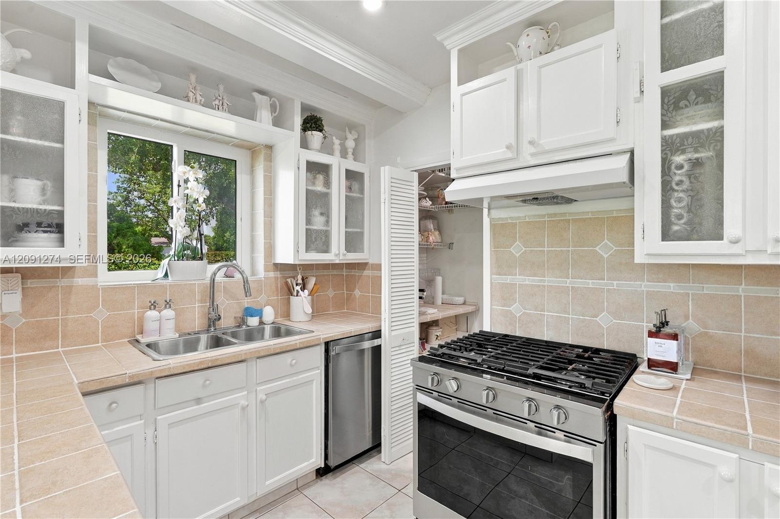 890 NE 168th Street