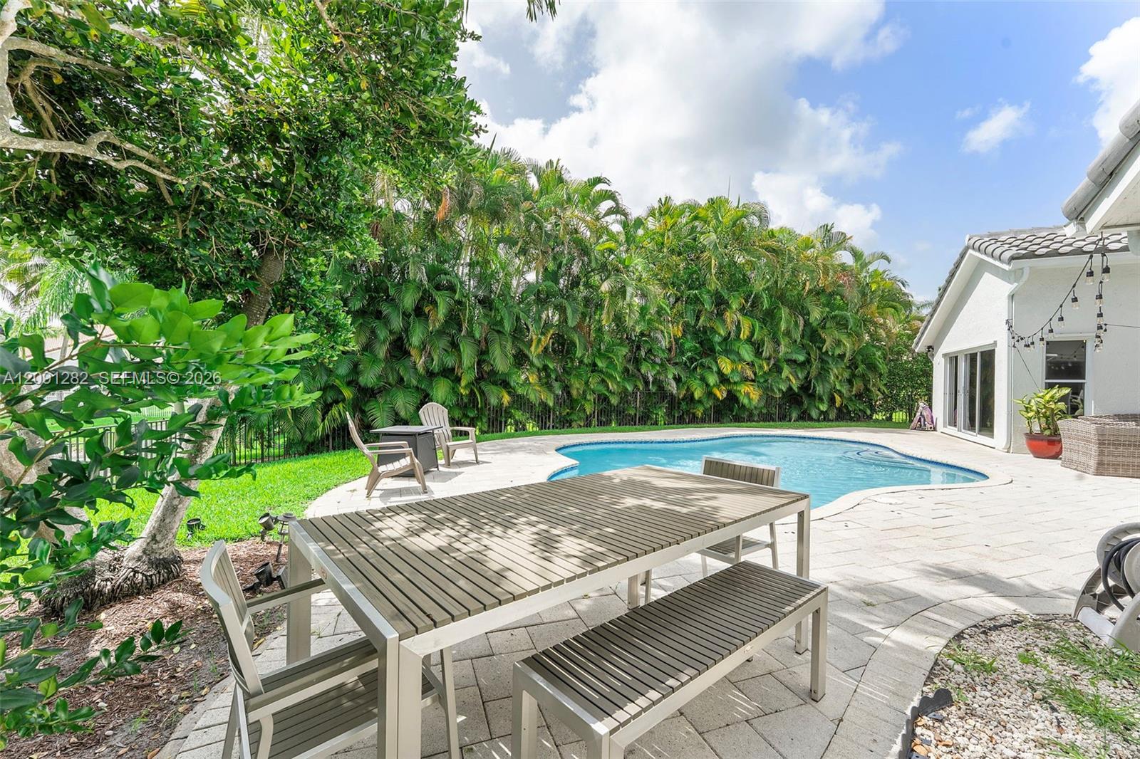 550 NW 110th Avenue
