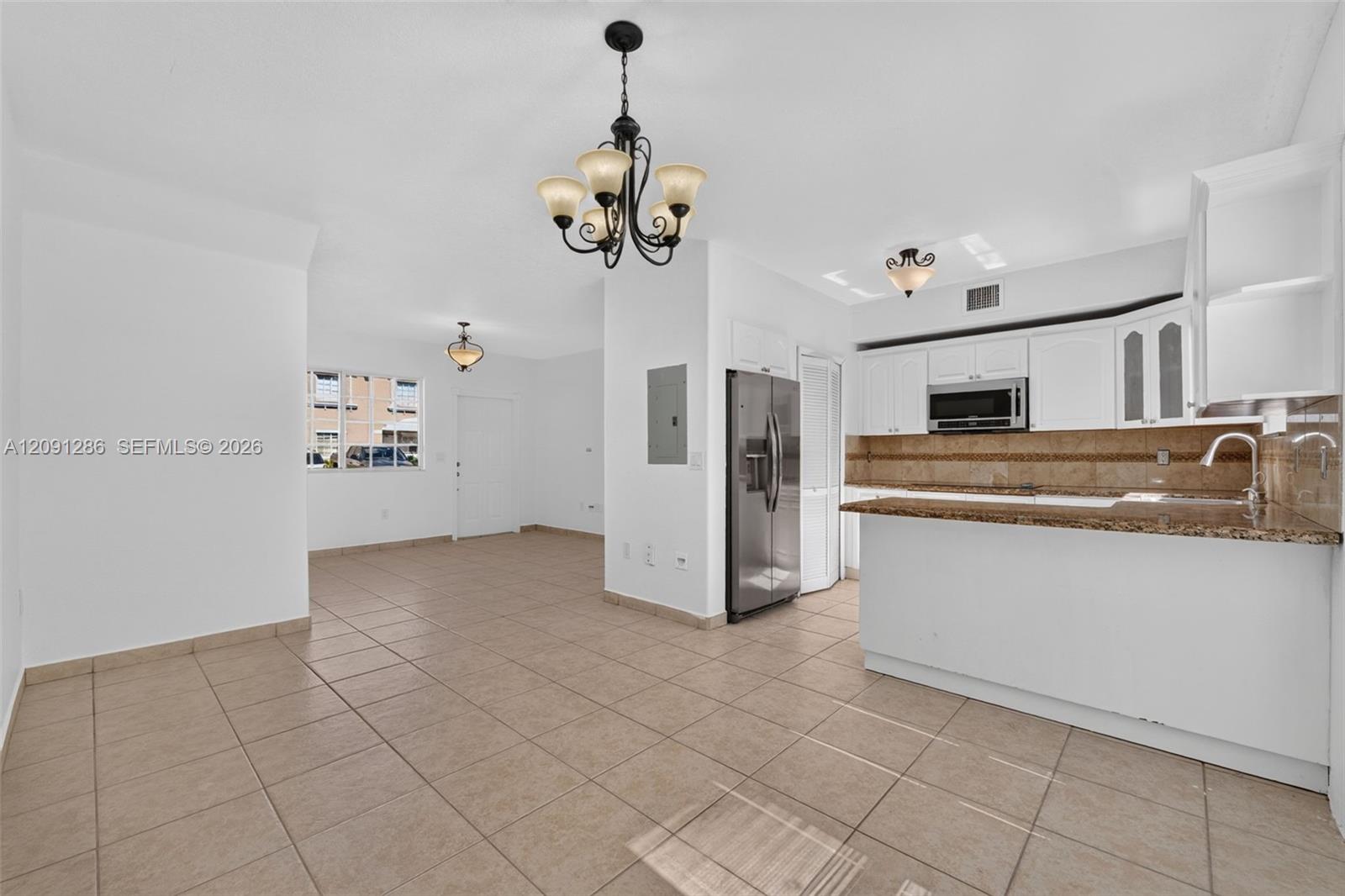 7221 NW 174th Terrace