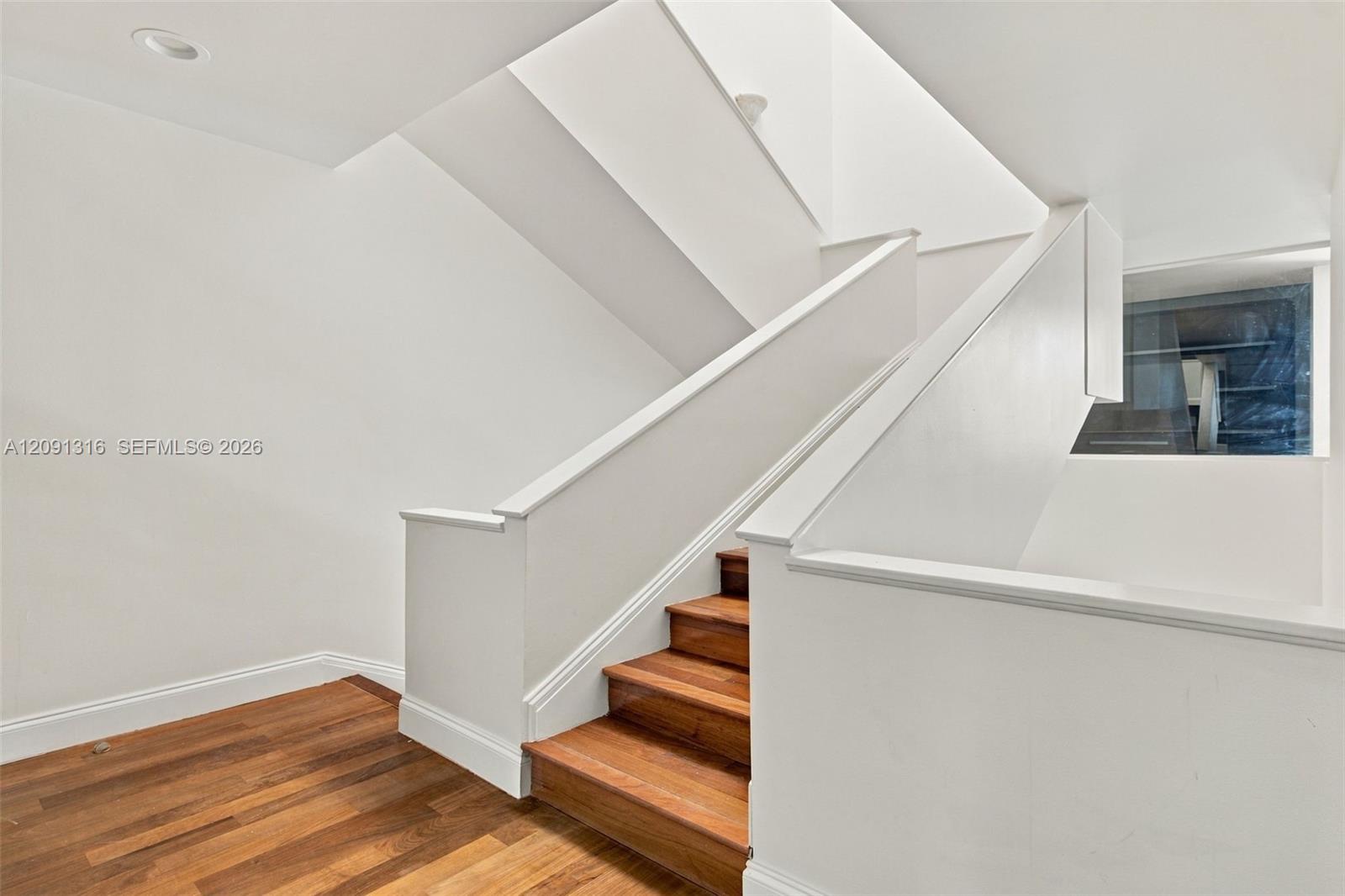 1542 NE Quayside Terrace