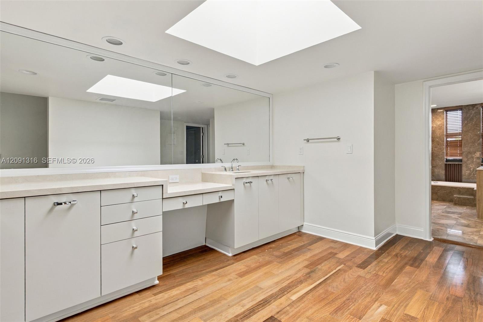 1542 NE Quayside Terrace