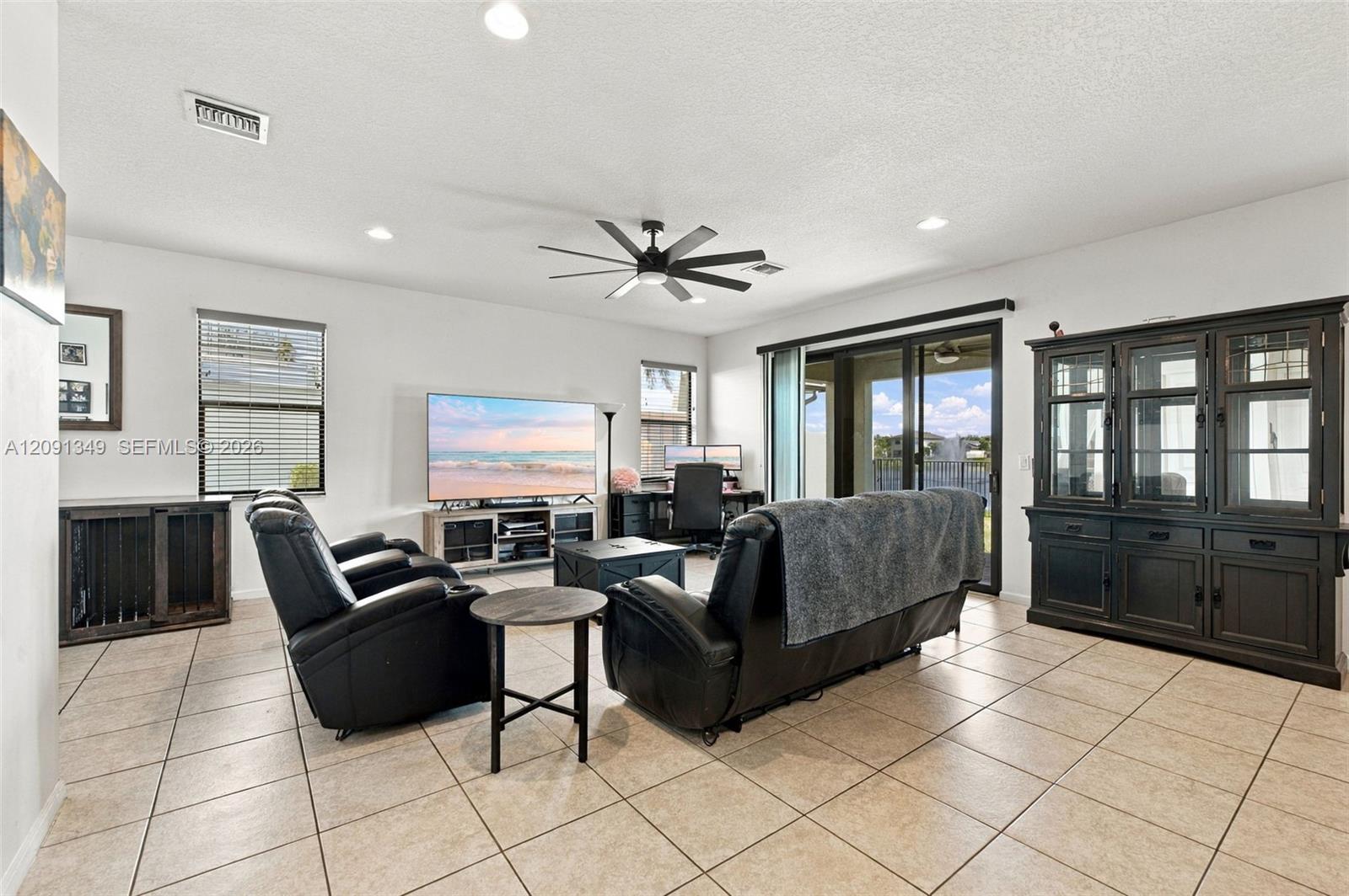 6142 Oceanaire Way
