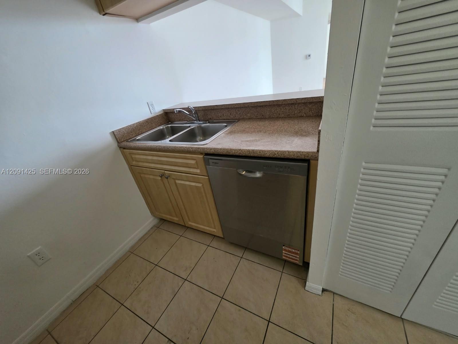 102 SW 6th Avenue