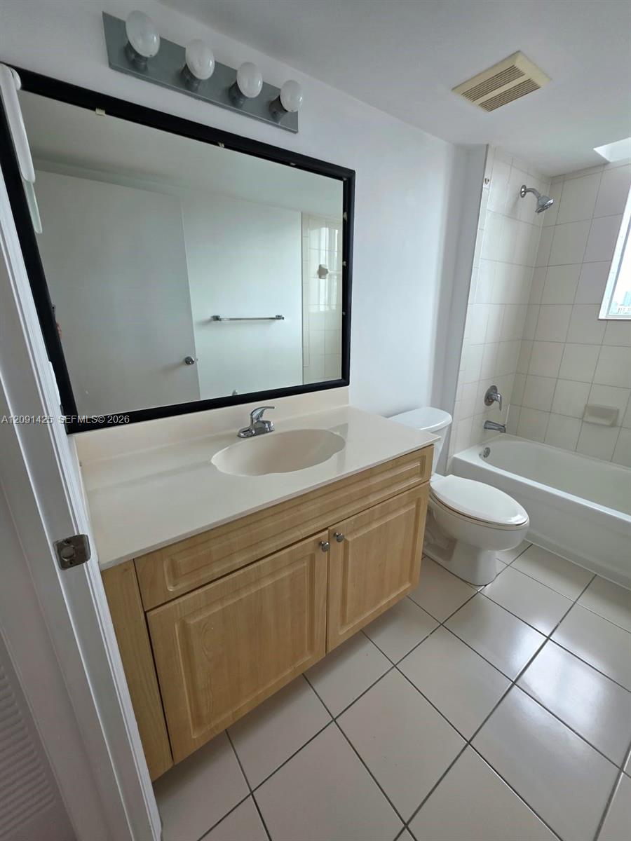 102 SW 6th Avenue