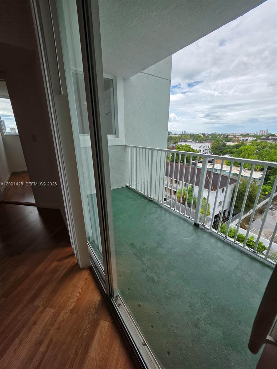 102 SW 6th Avenue