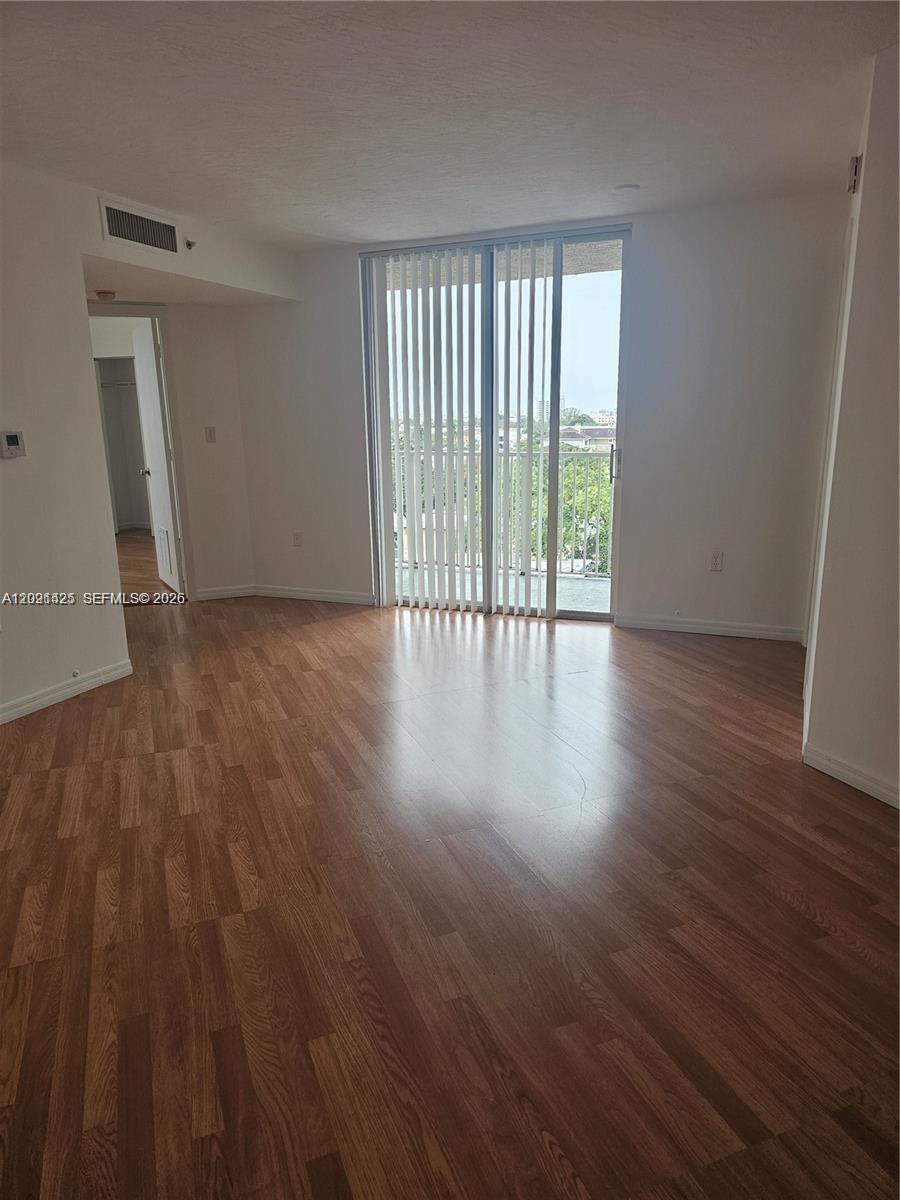 102 SW 6th Avenue