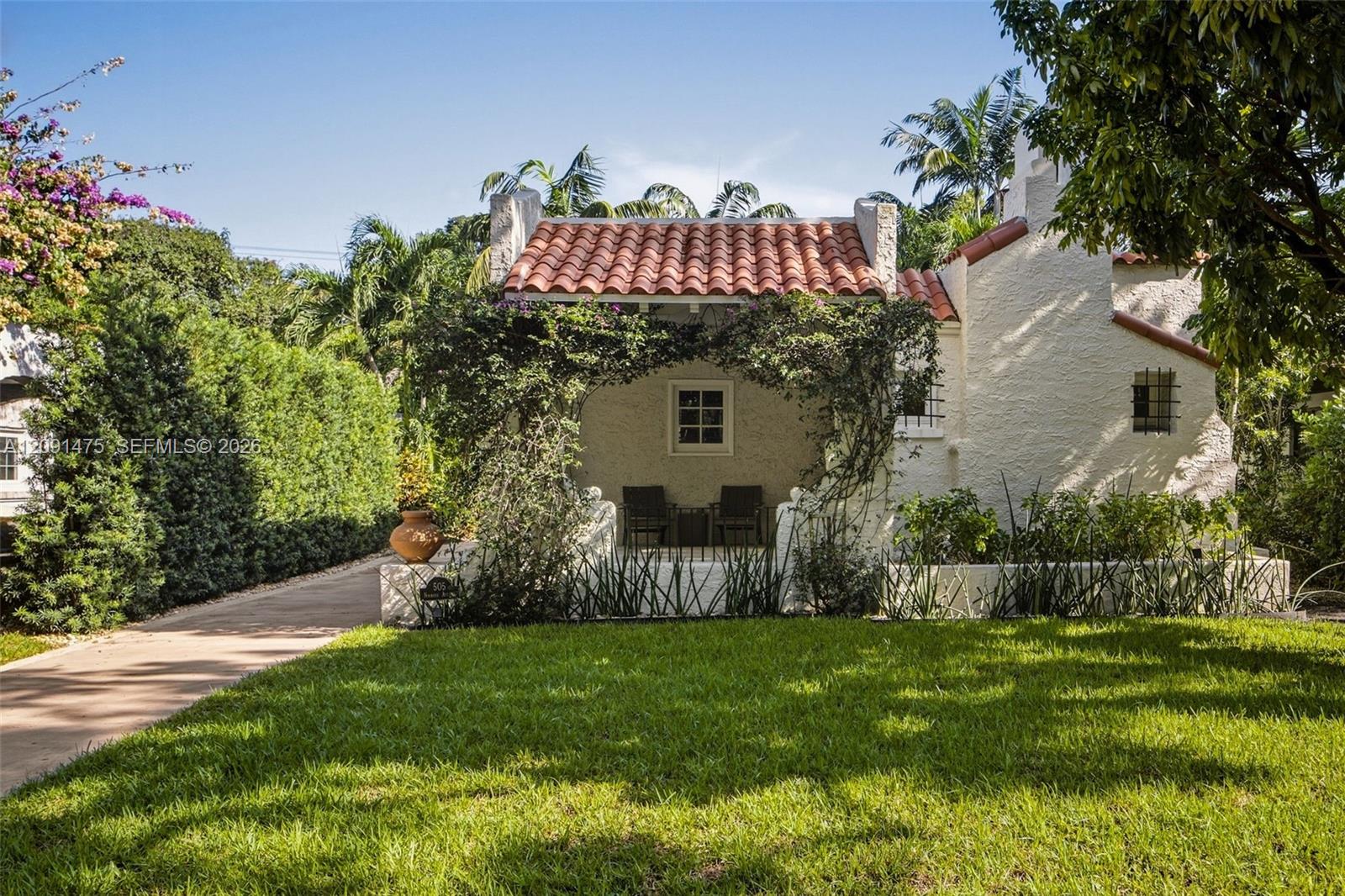 505 Navarre Avenue