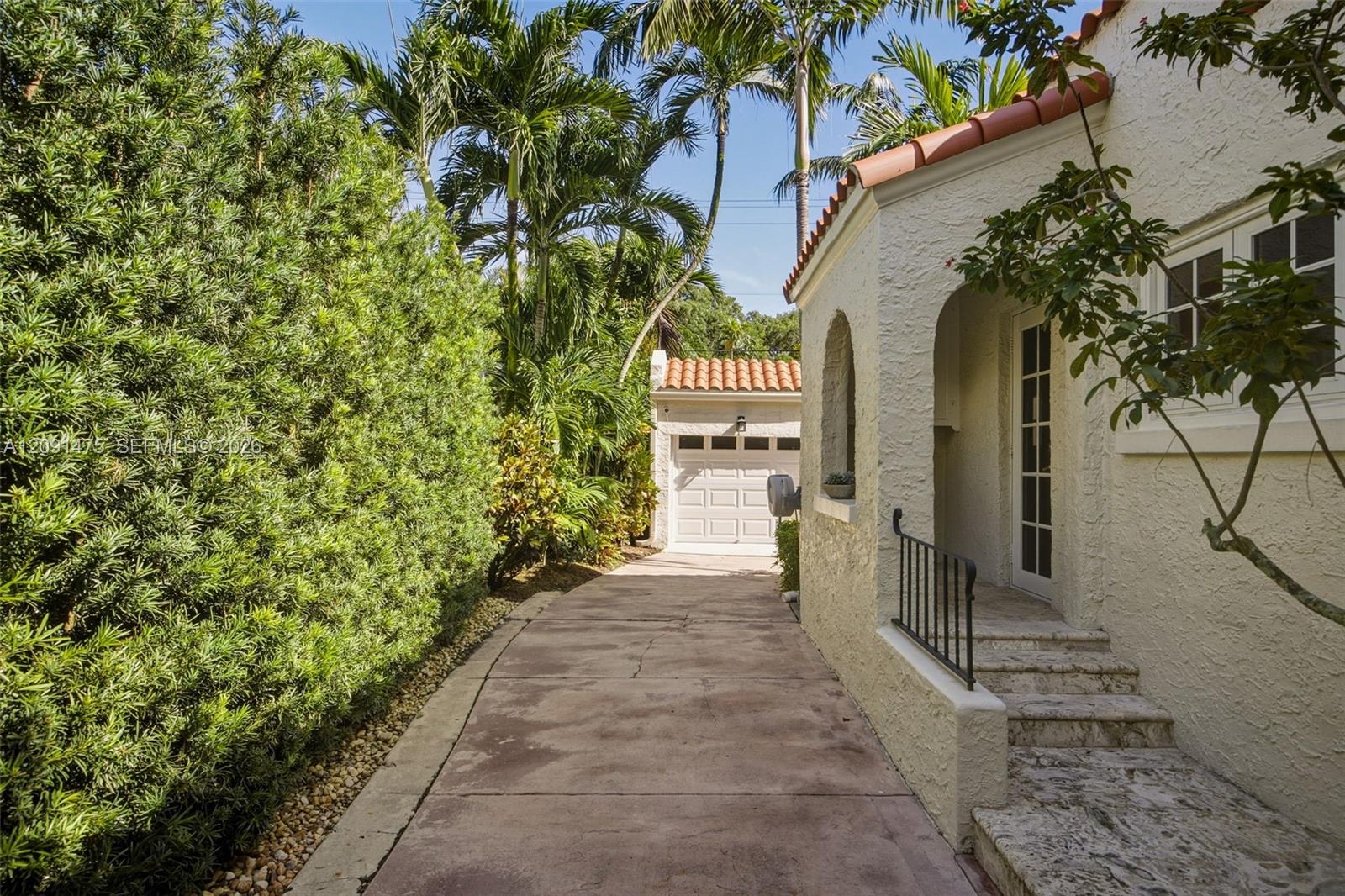 505 Navarre Avenue