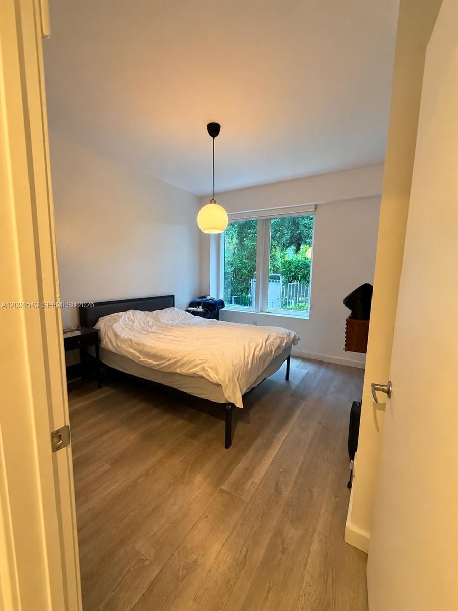 455 NE 39th Street
