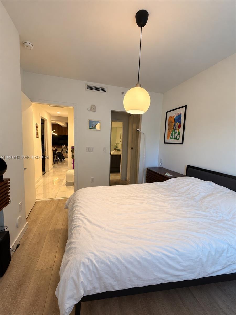 455 NE 39th Street