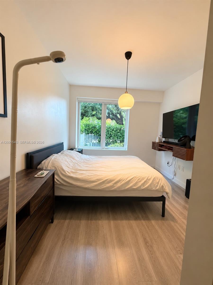 455 NE 39th Street