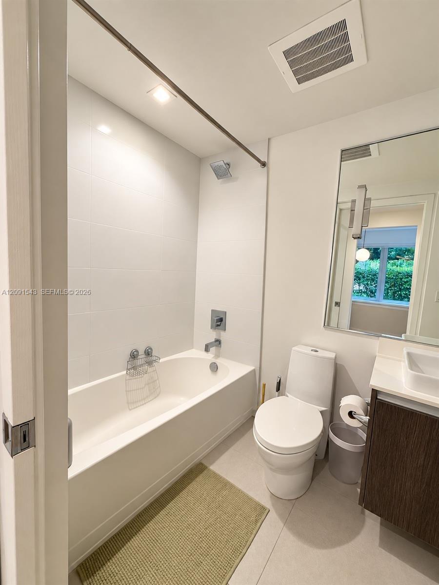 455 NE 39th Street