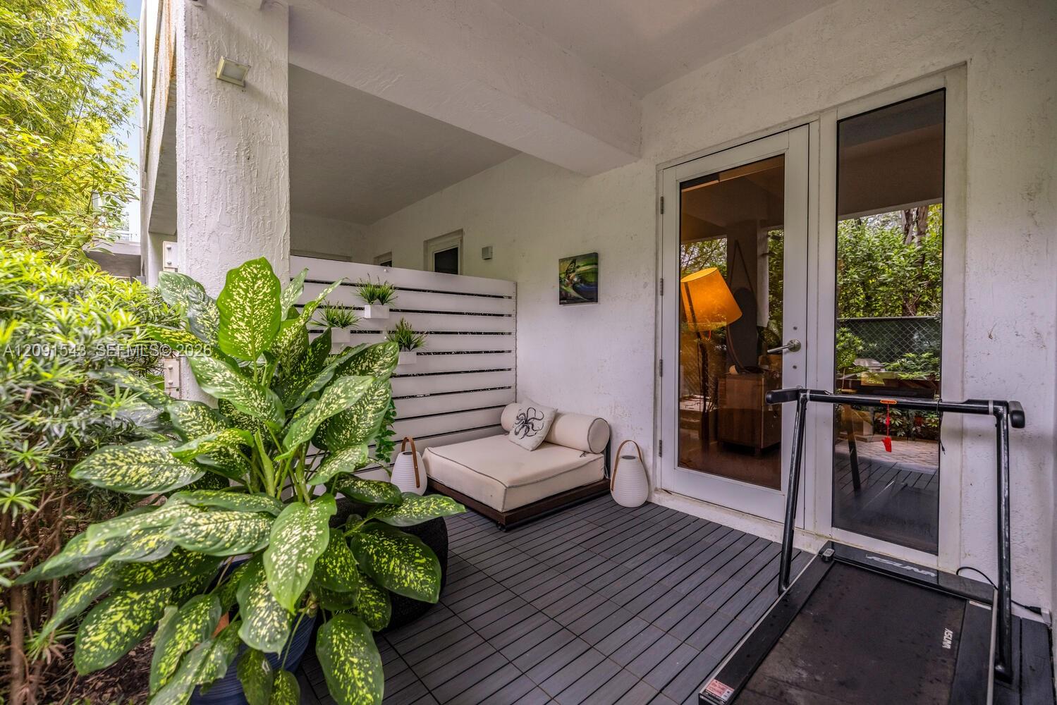 455 NE 39th Street