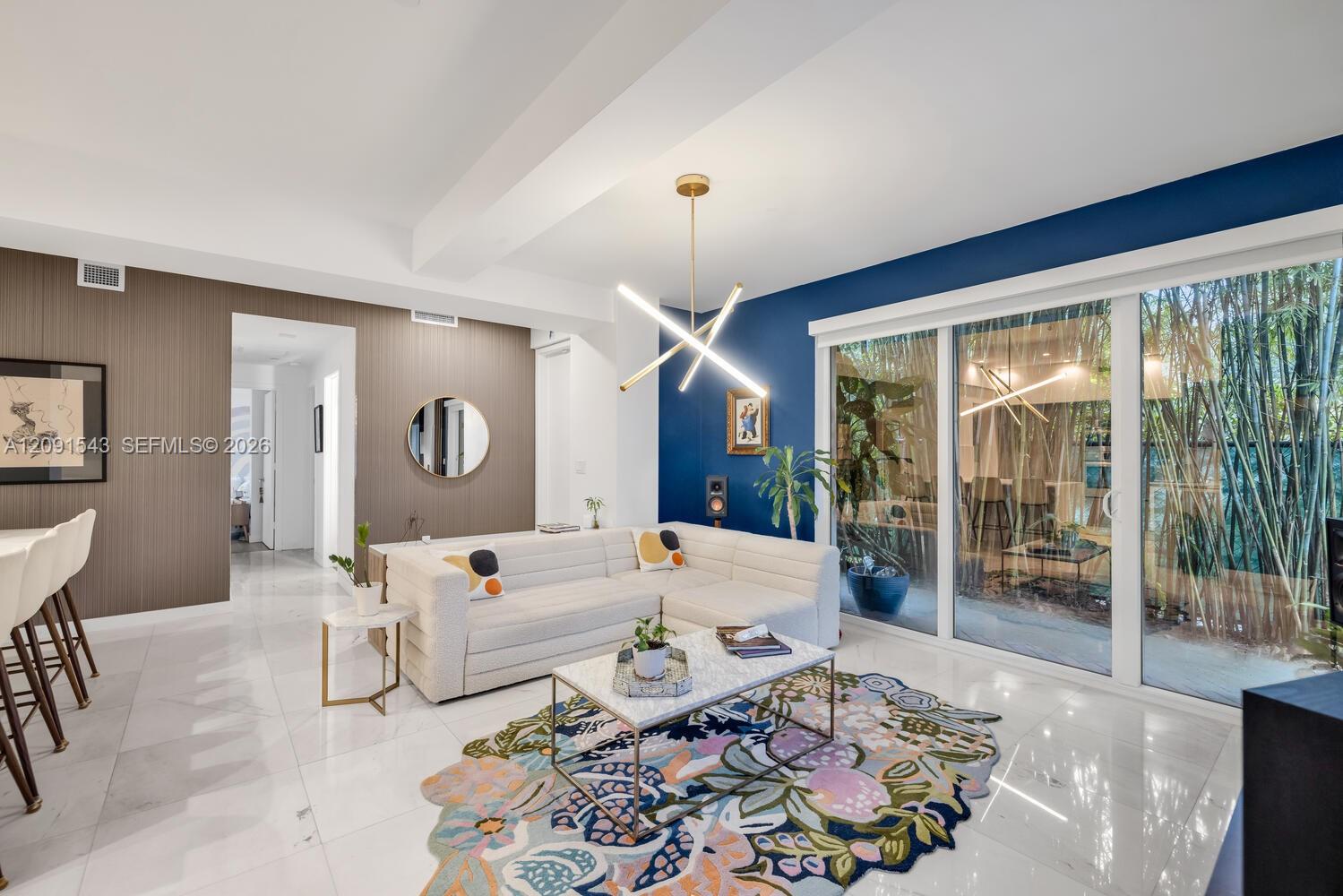 455 NE 39th Street