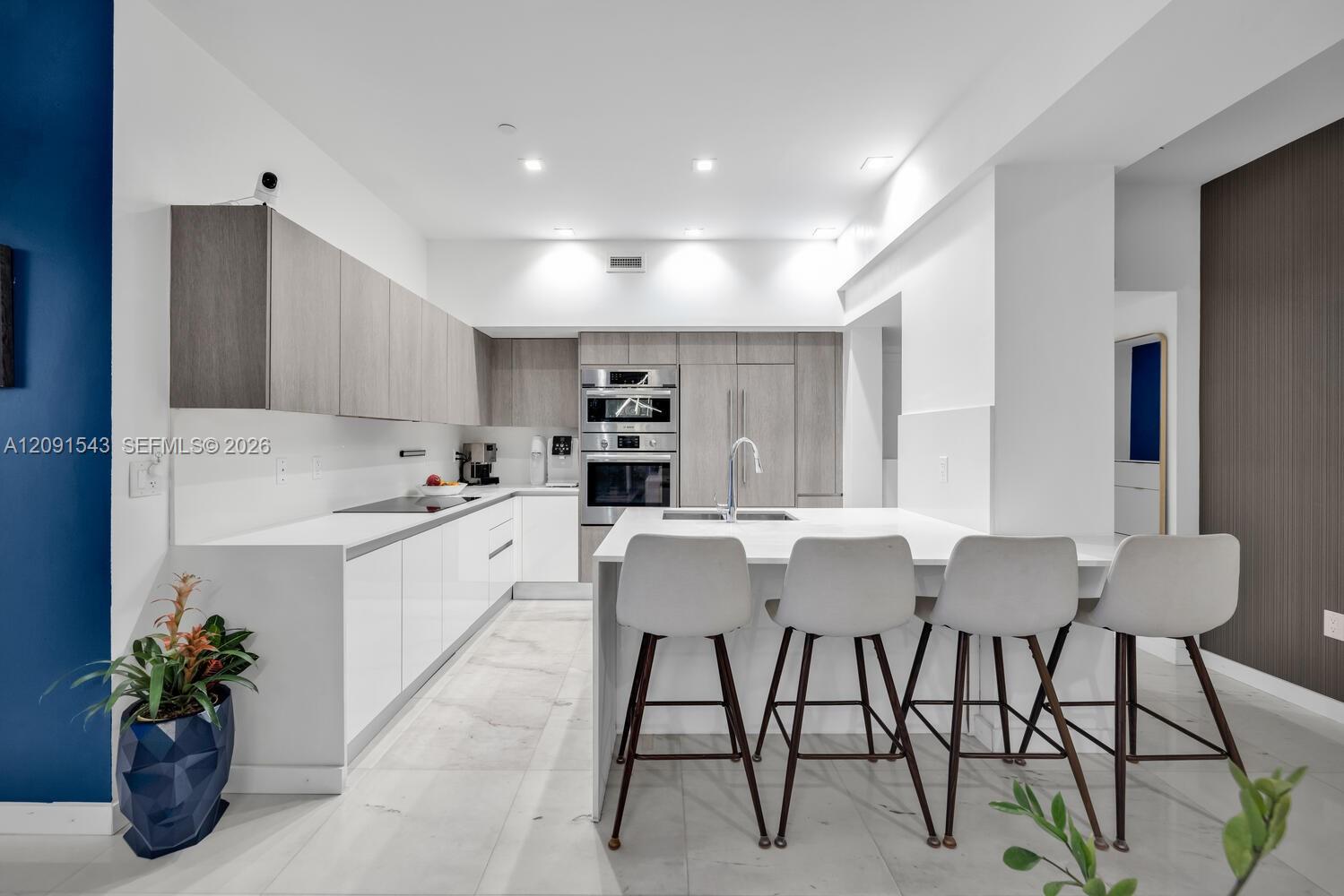 455 NE 39th Street