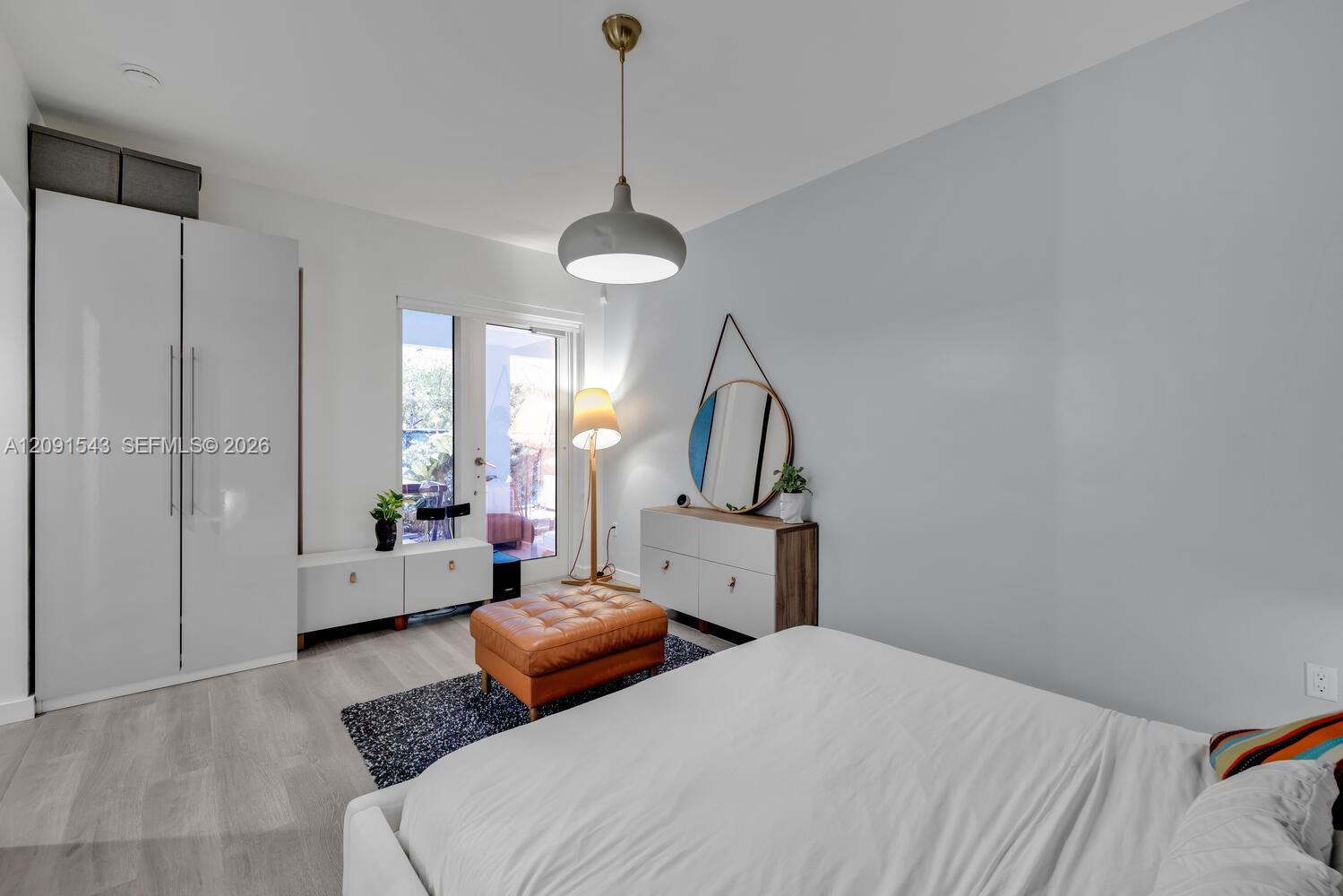 455 NE 39th Street