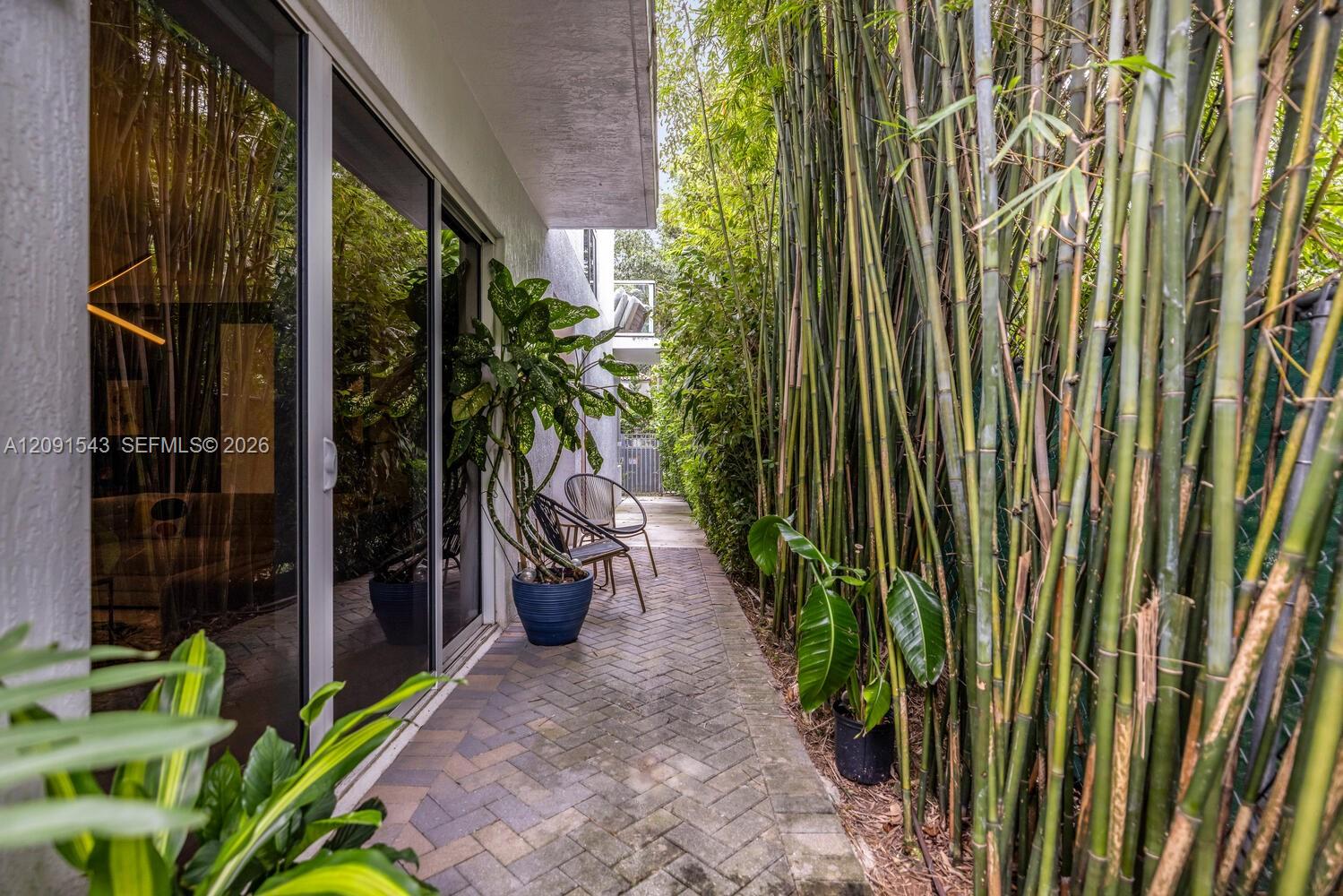 455 NE 39th Street