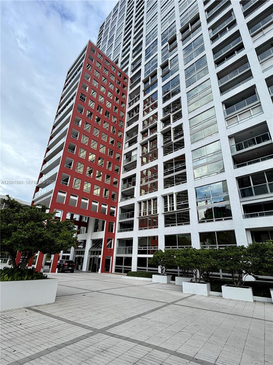 1541 Brickell Avenue