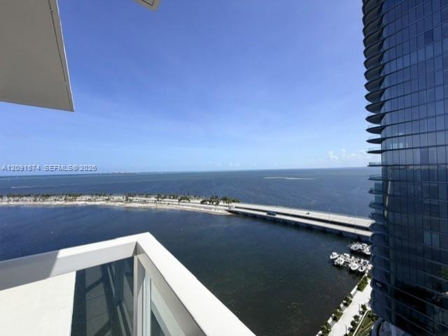 2451 Brickell Avenue gallery image #6