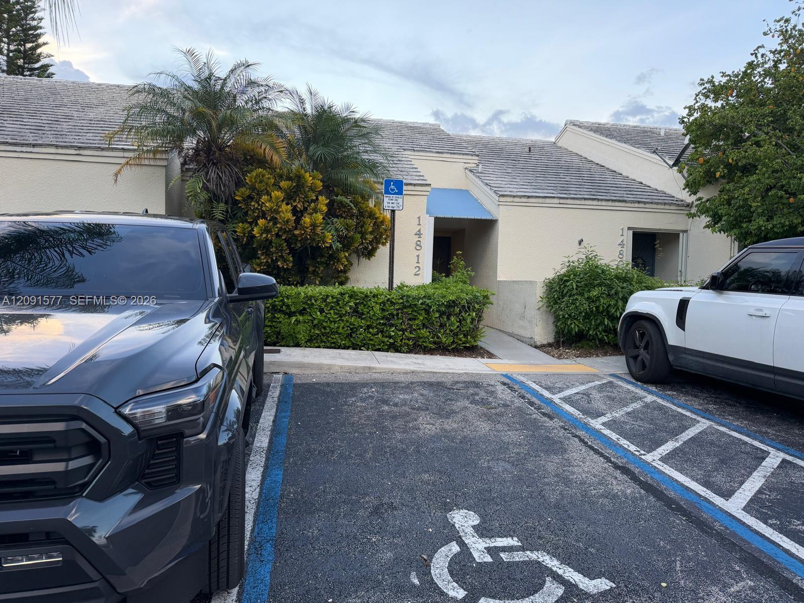 14812 SW 124th Court gallery image #4