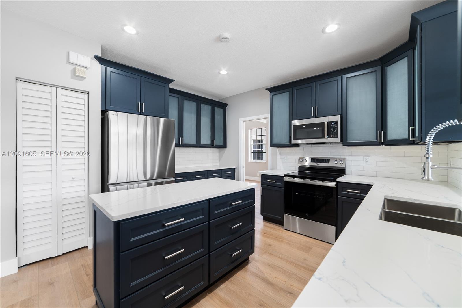 4400 Fox Ridge Drive