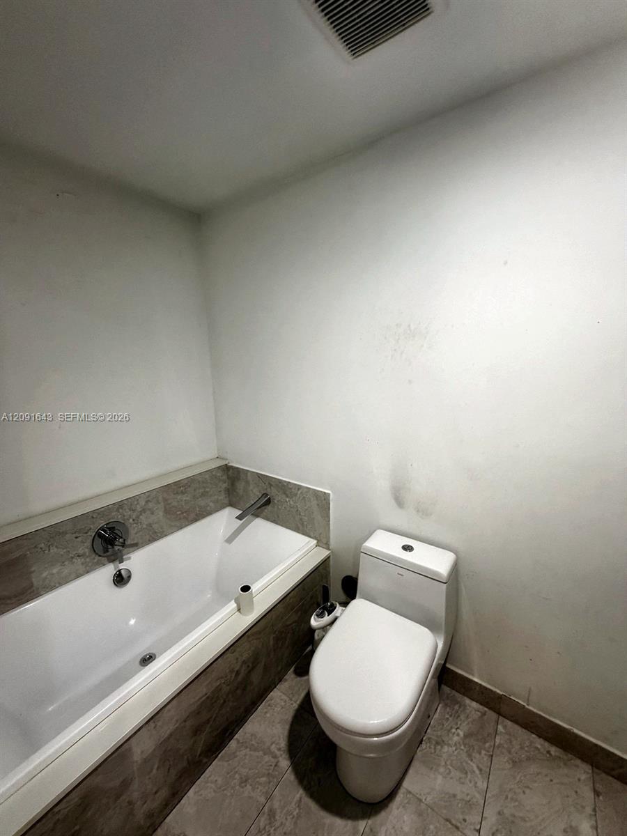 488 NE 18th Street