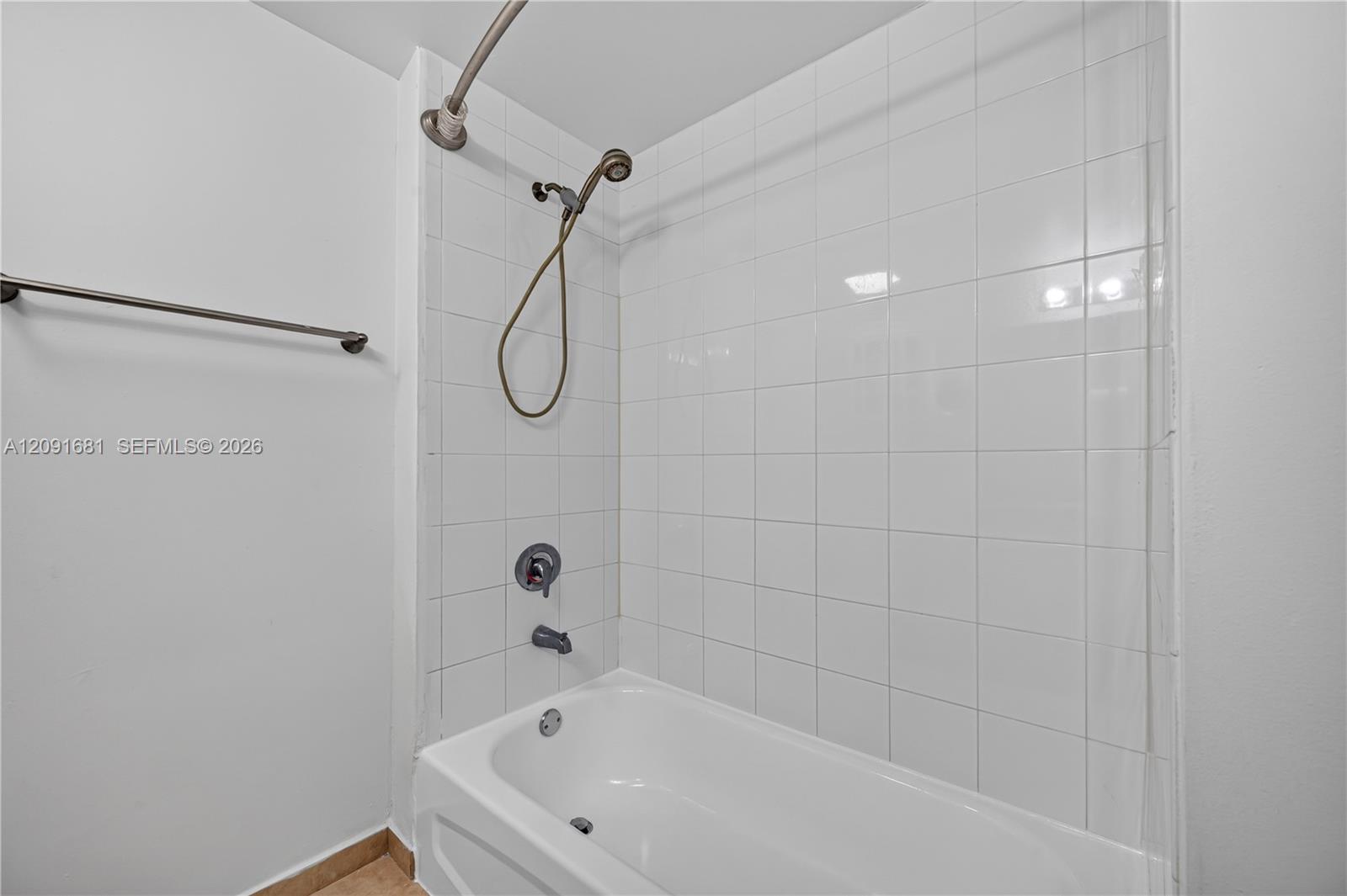 1 Glen Royal Parkway