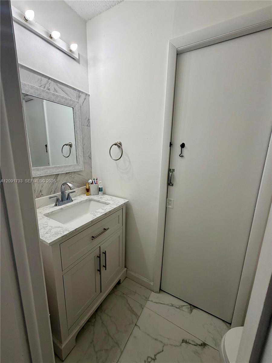 270 NW 71st Avenue