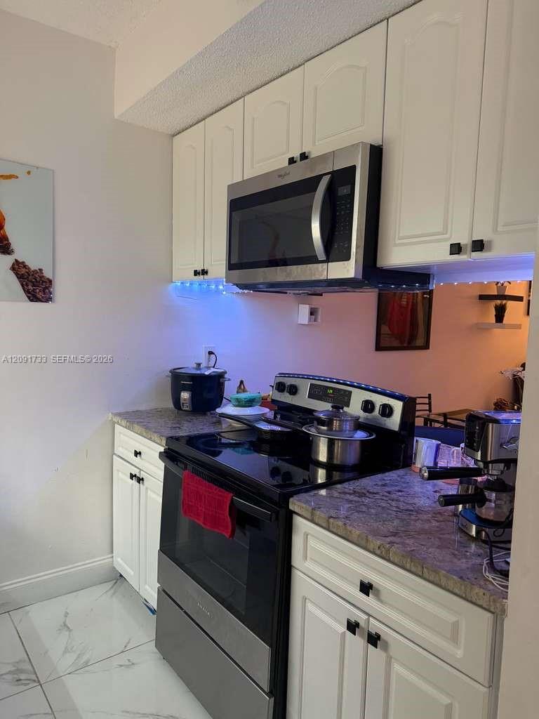 270 NW 71st Avenue