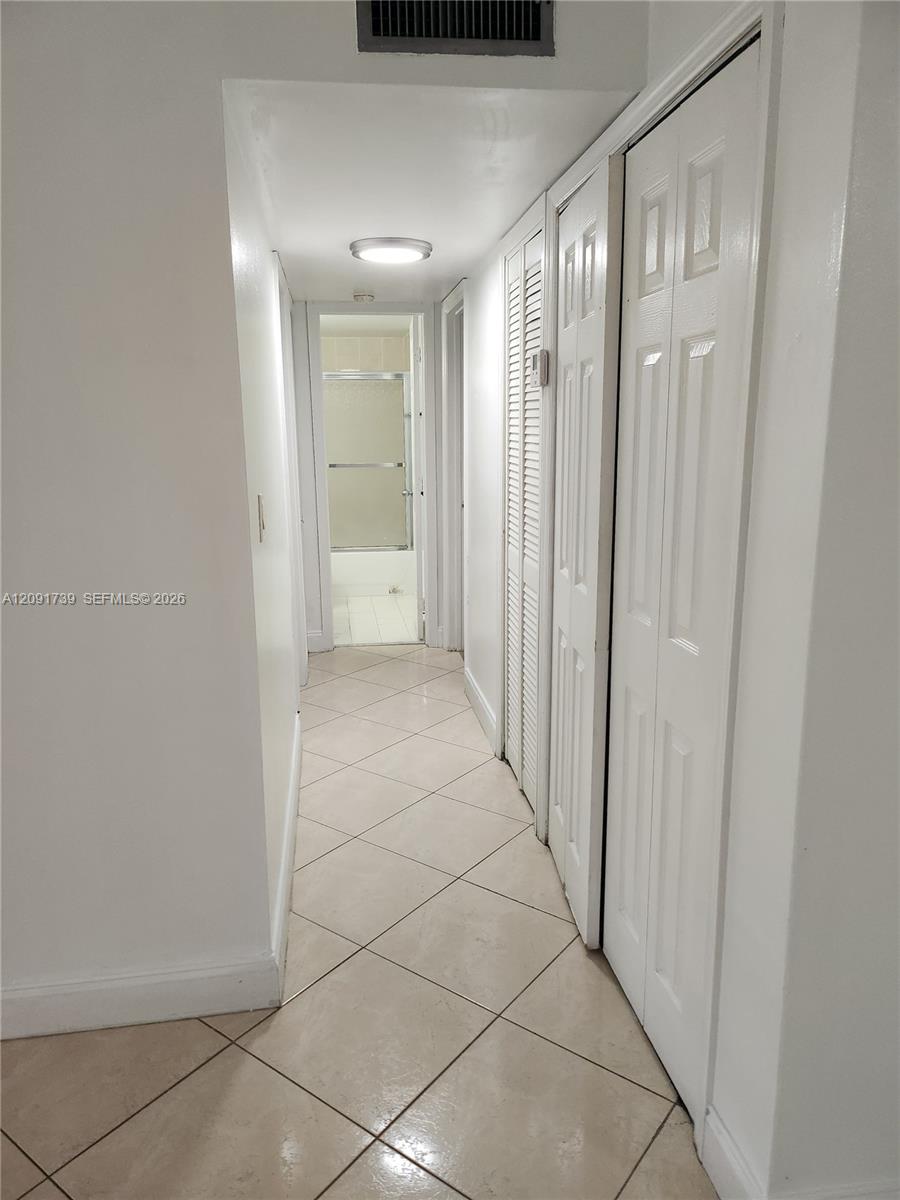 1725 W 60th Street