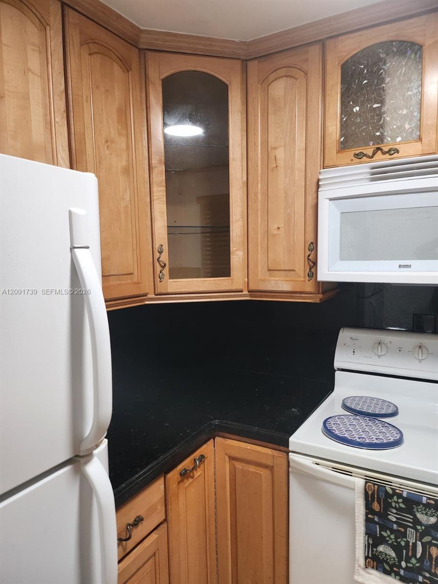 1725 W 60th Street