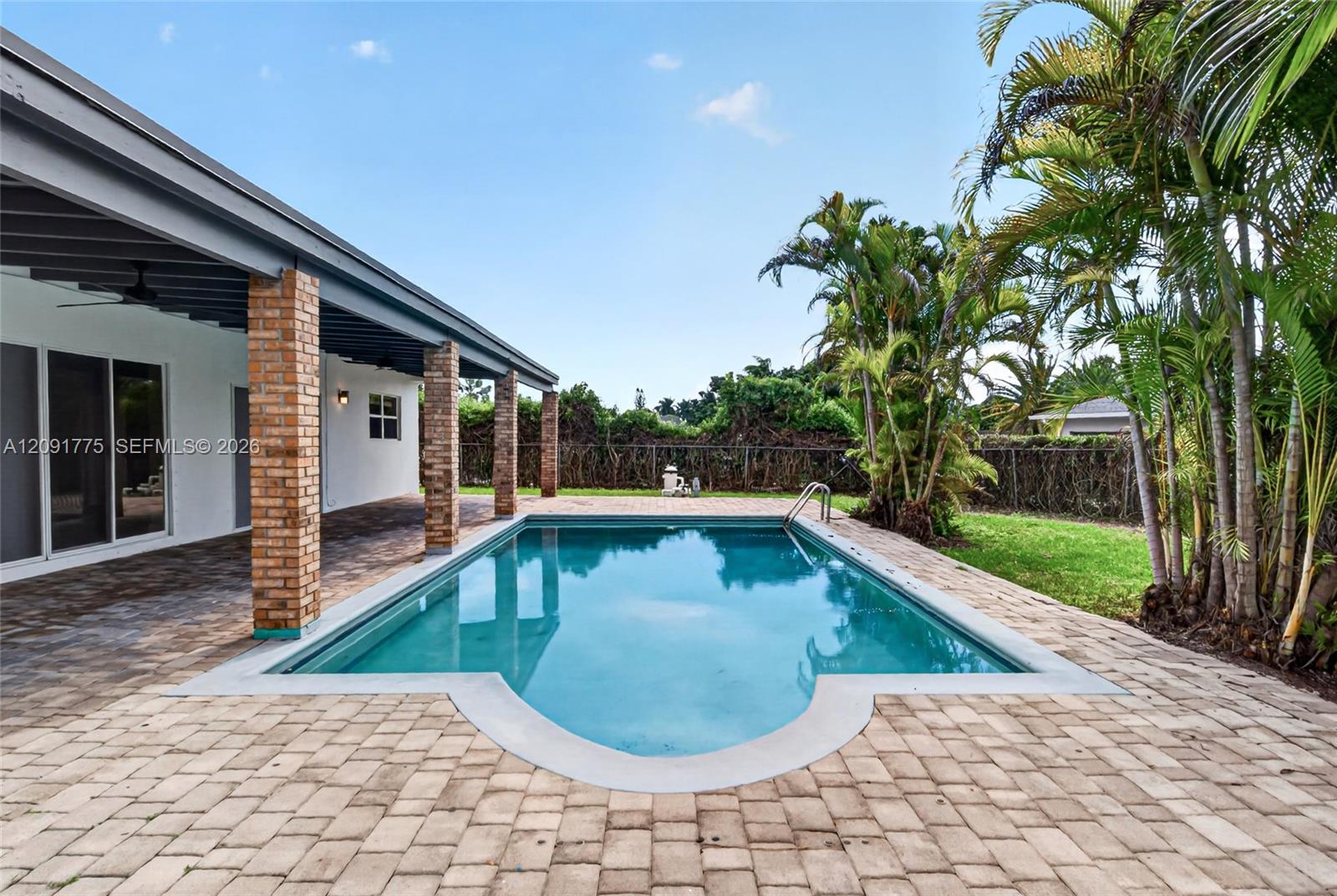 17400 SW 89th Court