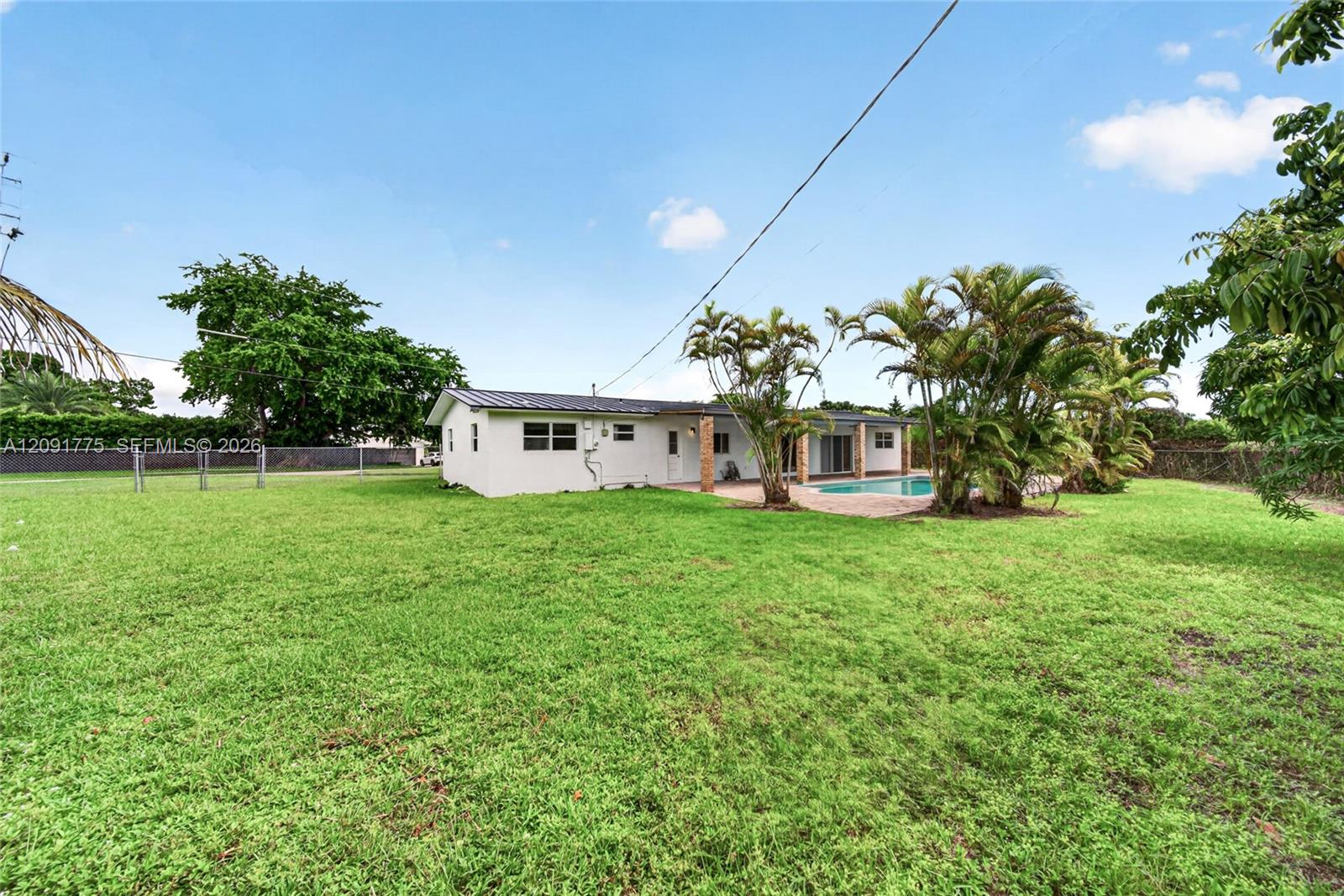 17400 SW 89th Court