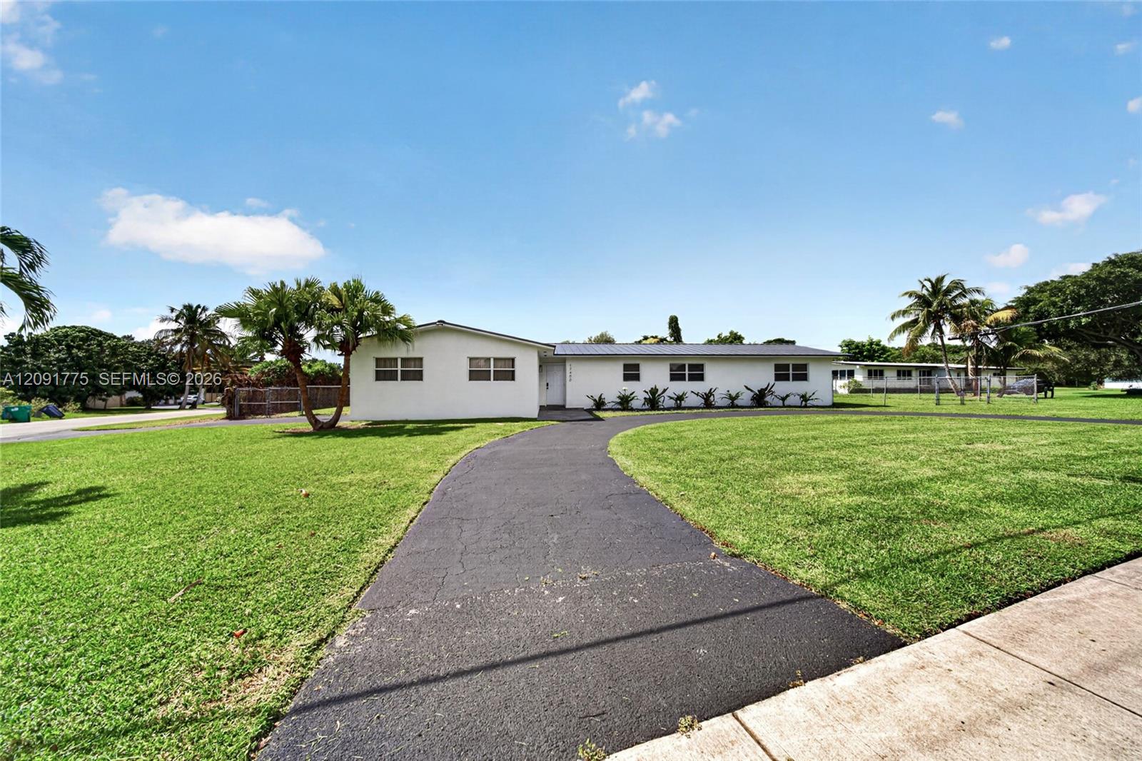 17400 SW 89th Court