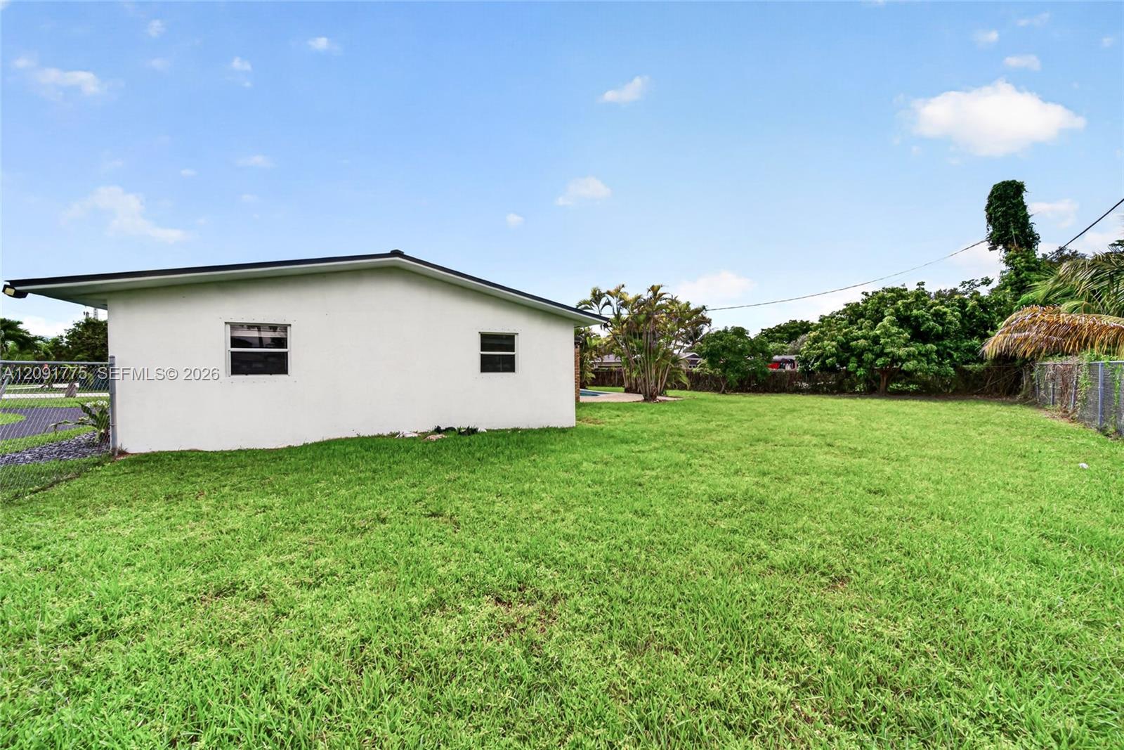 17400 SW 89th Court