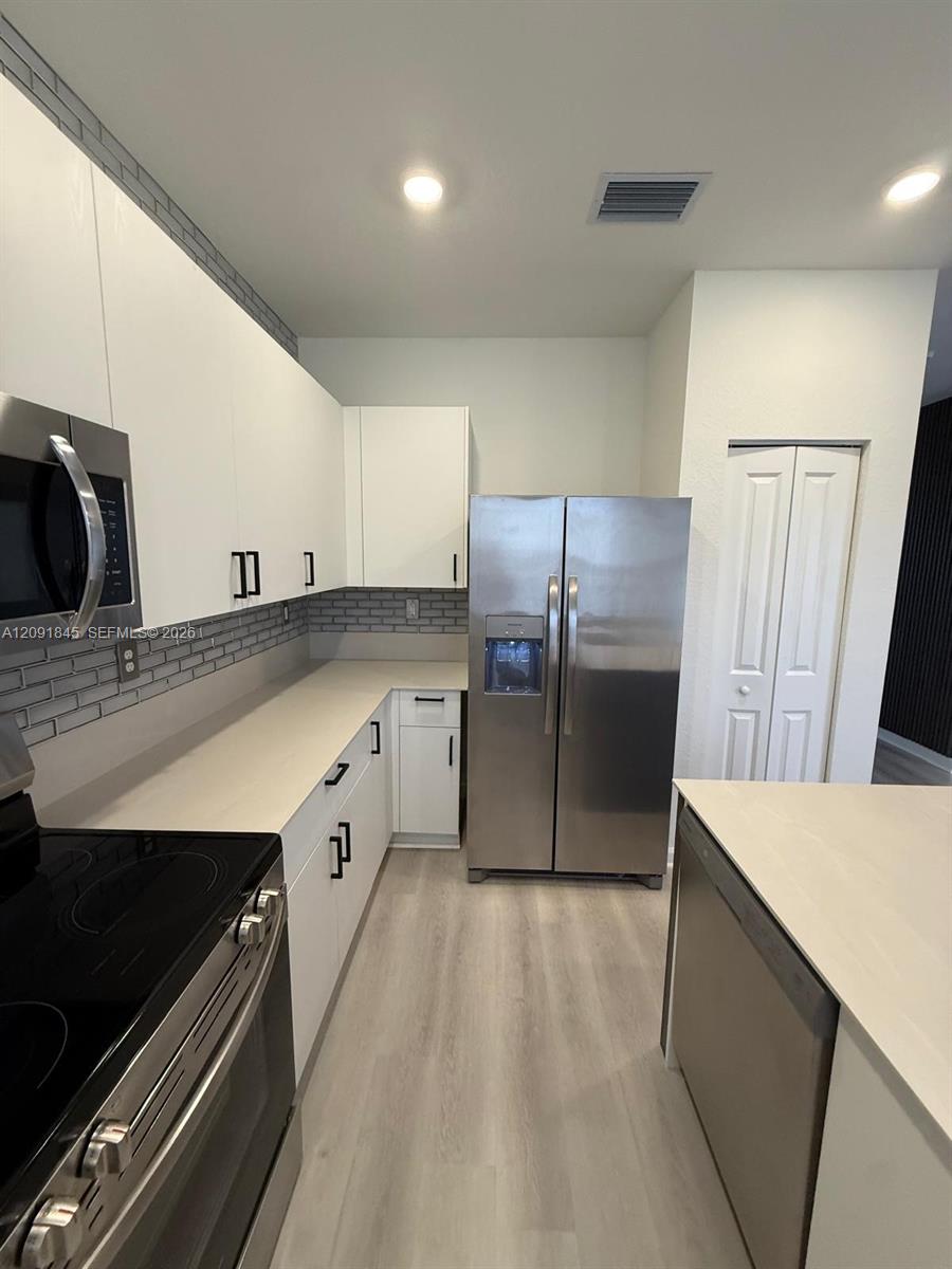 2661 SE 24th Court