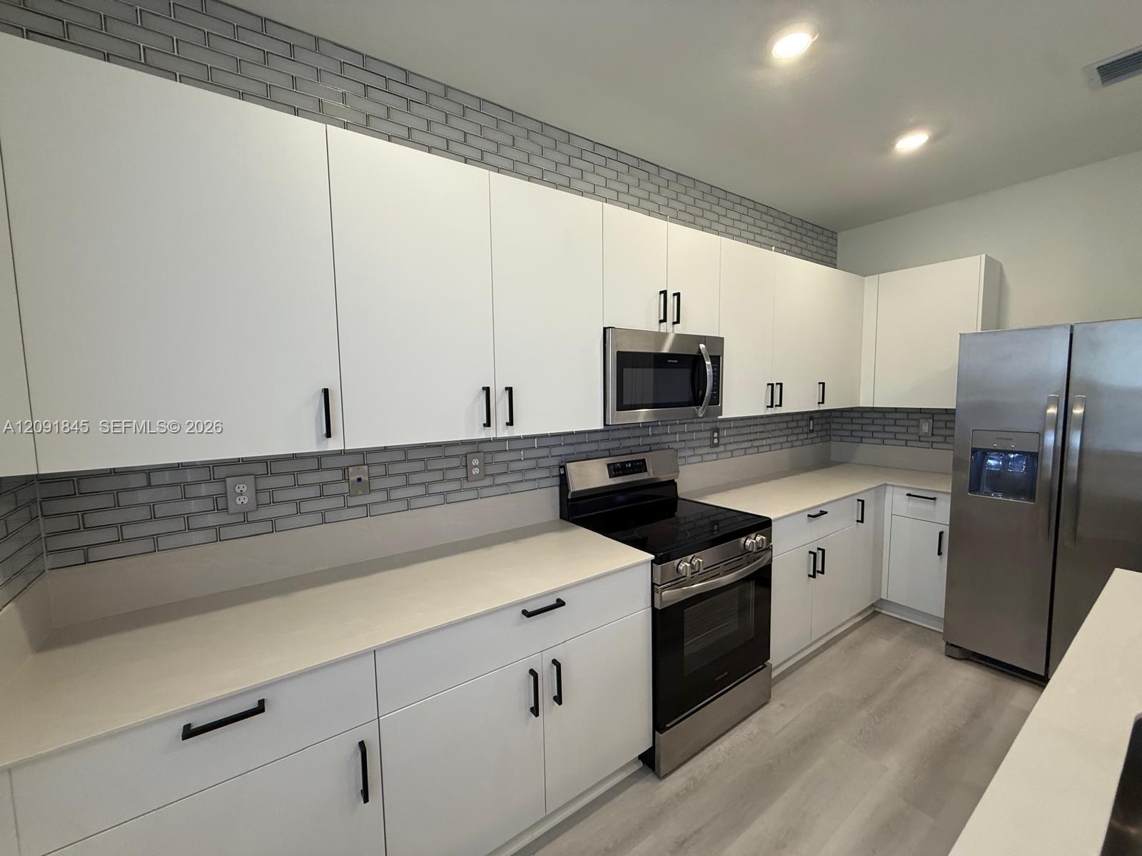 2661 SE 24th Court