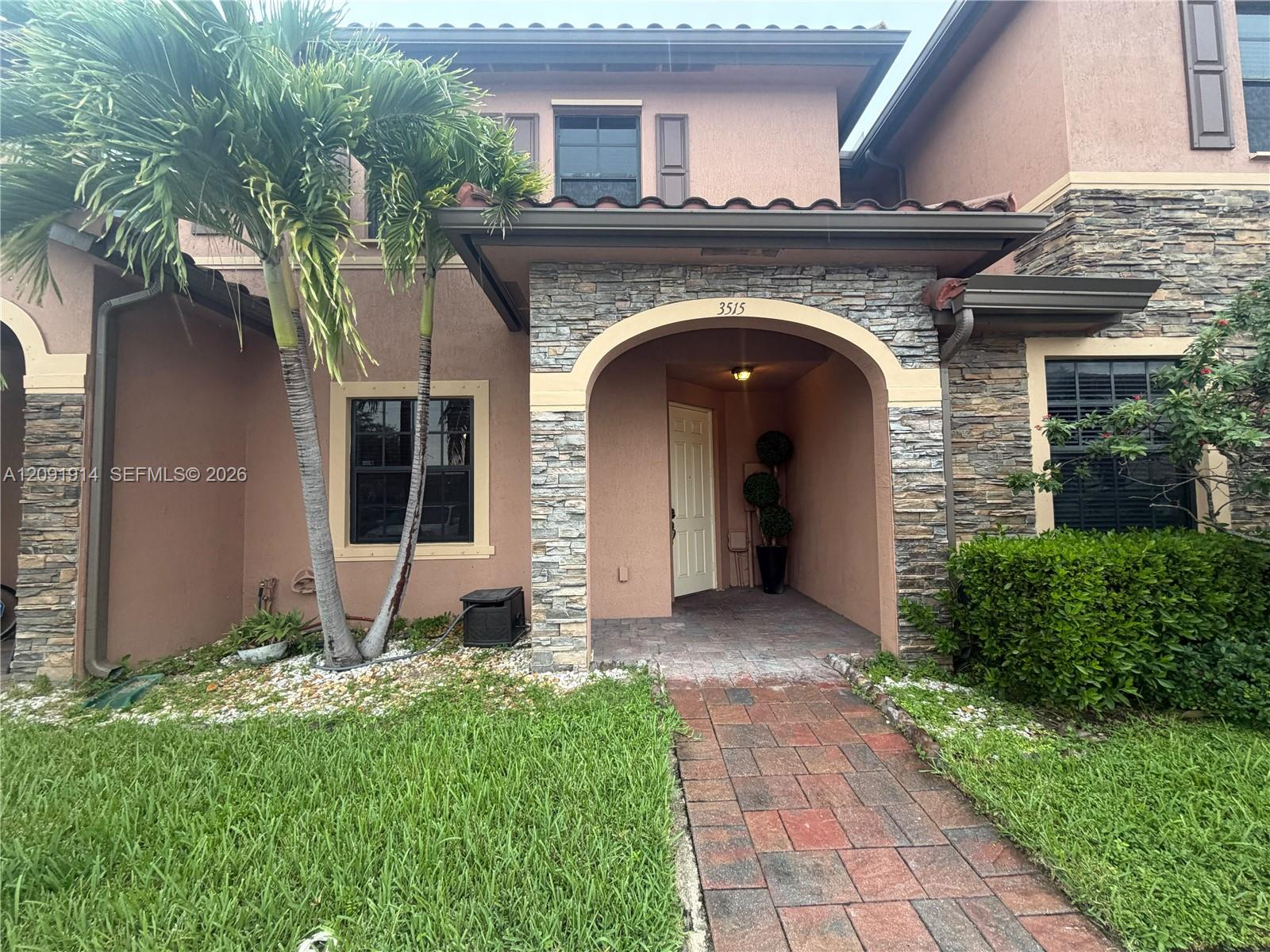 3515 W 89th Place